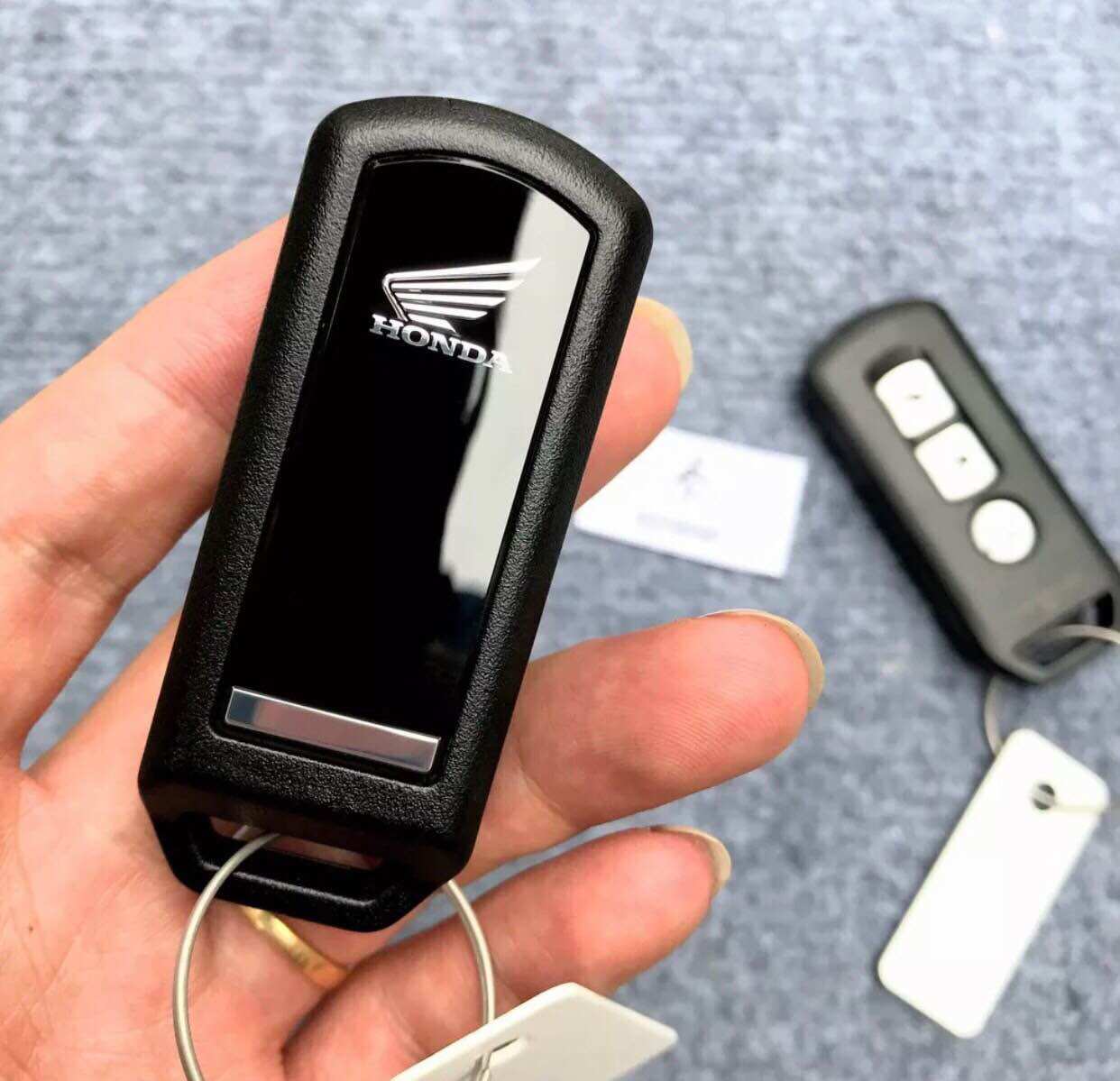 Vỏ chìa khóa xe Smartkey Honda SH, PCX ( 3 nút ) mới 100%