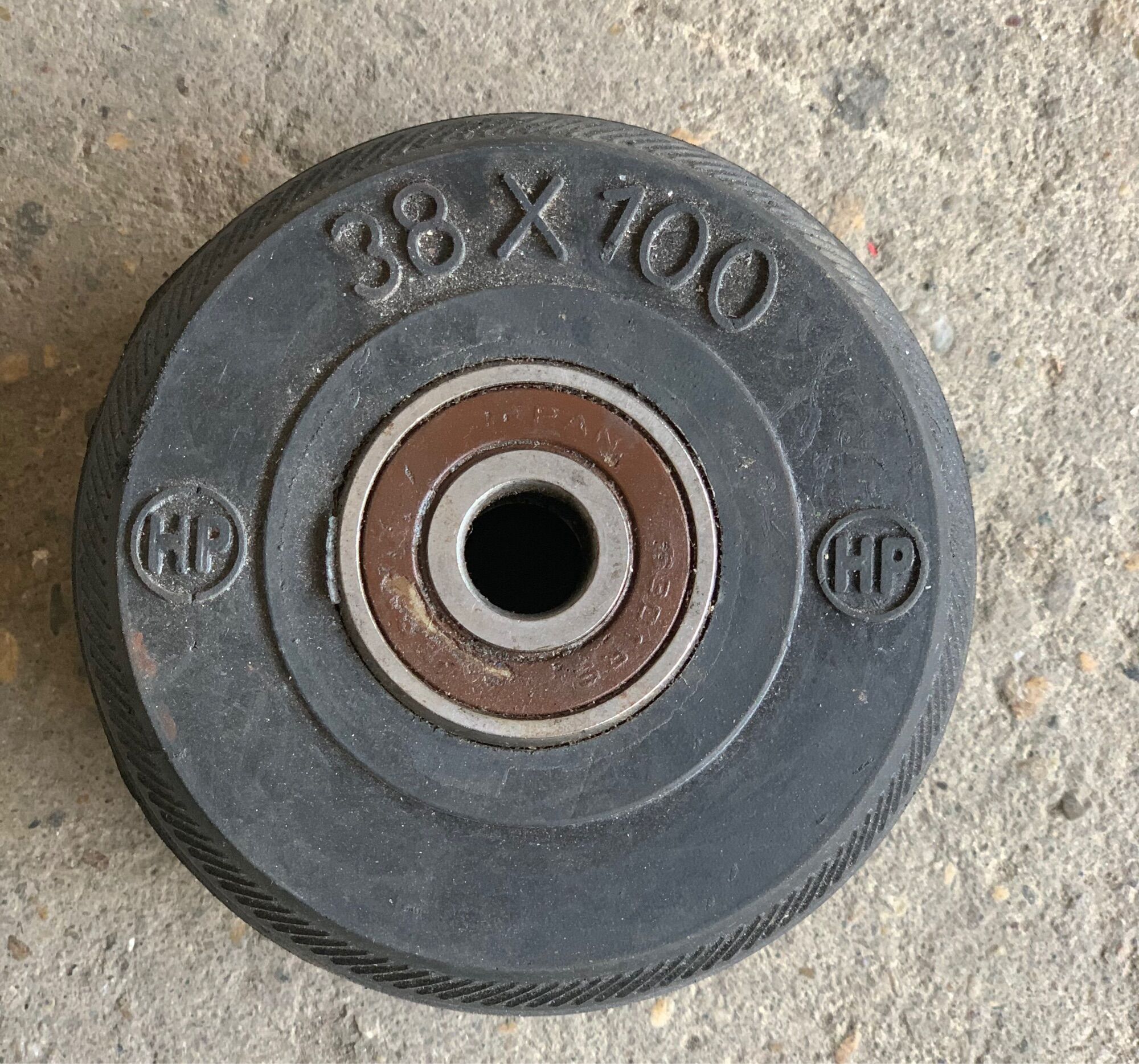 Bánh xe cao su 100 phi 125 và phi 150