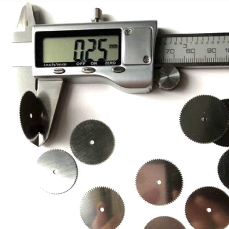 Đĩa cưa 25mm lỗ đĩa vít 2mm
