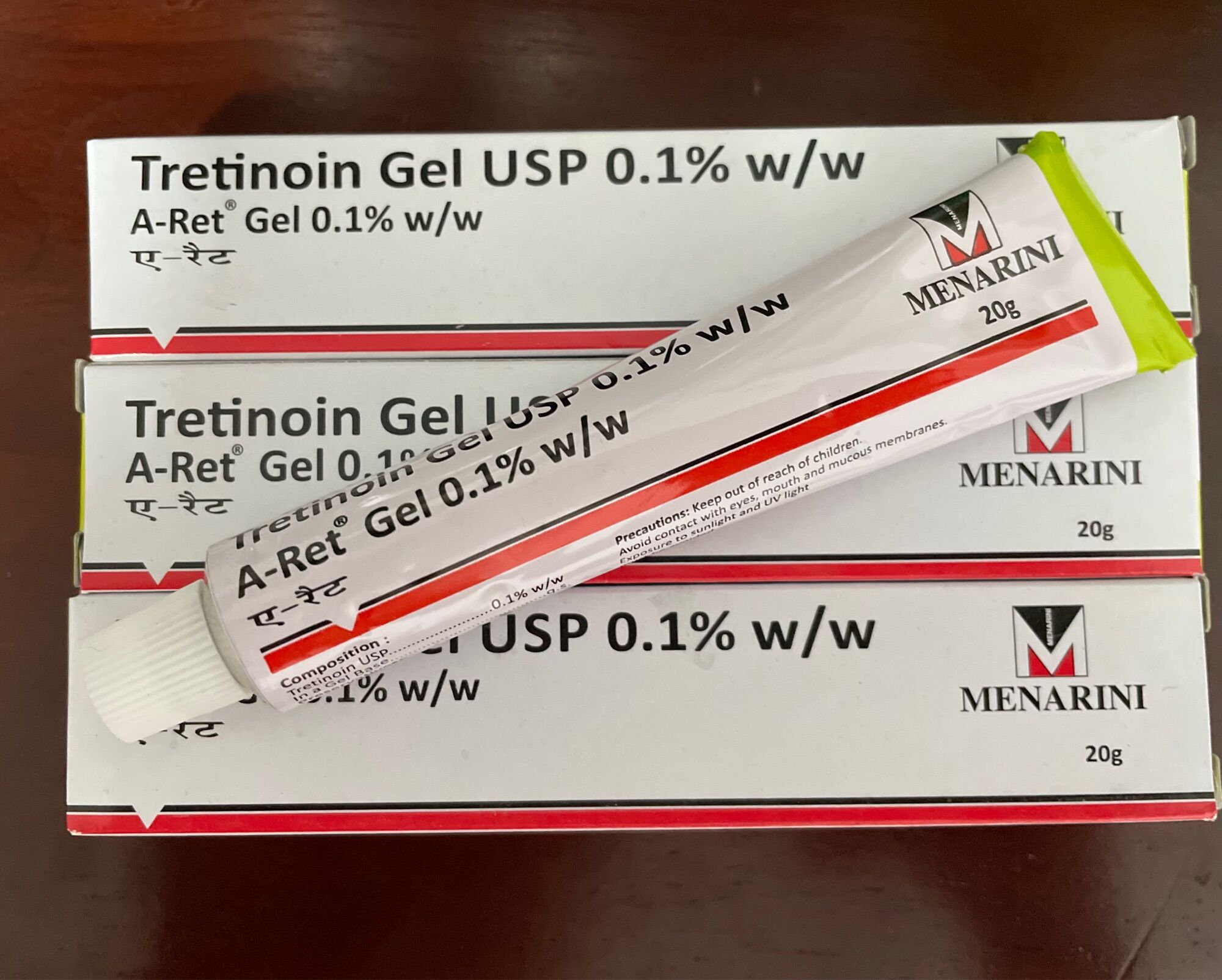 A-ret gel 0.1% dành cho da mụn và trẻ hoá da