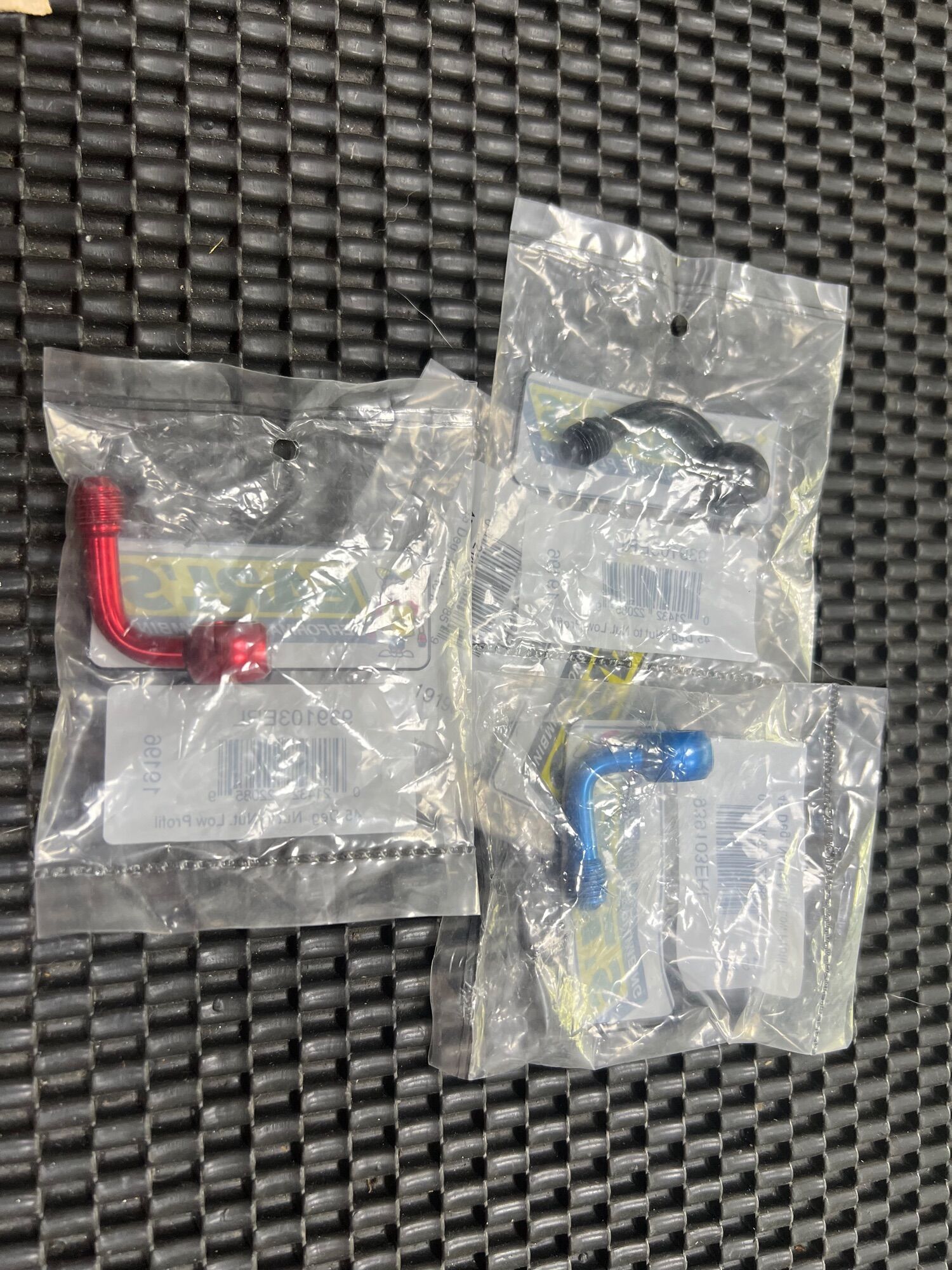 Đầu dầu 90 độ earls thailand cong muỗng