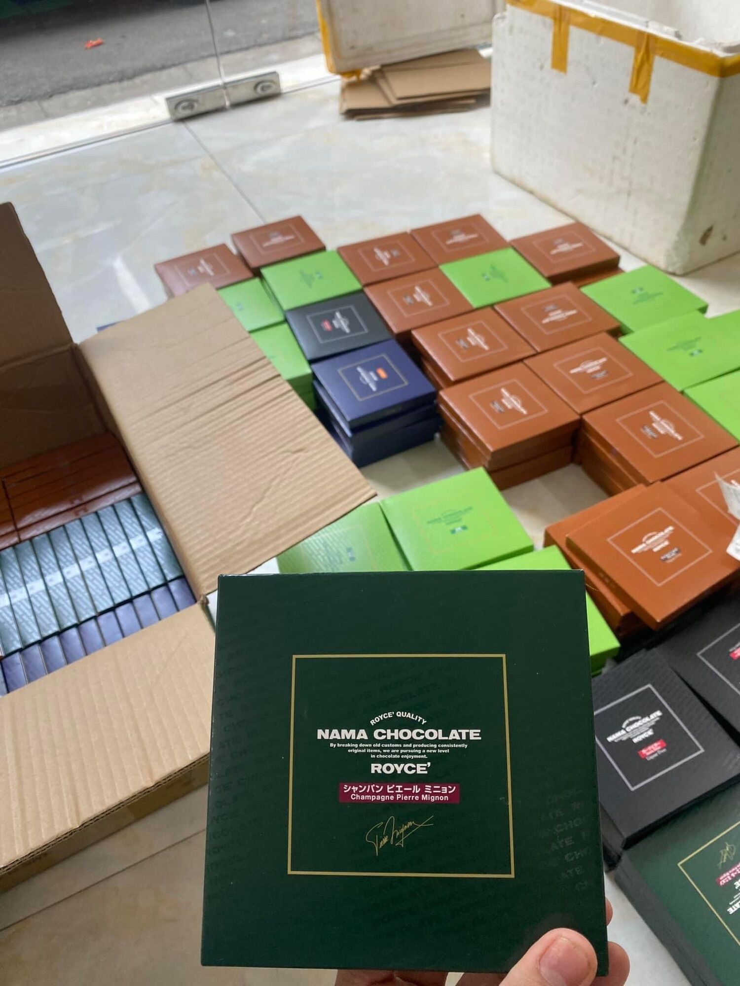 Nama Chocolate Royce Nhật Bản