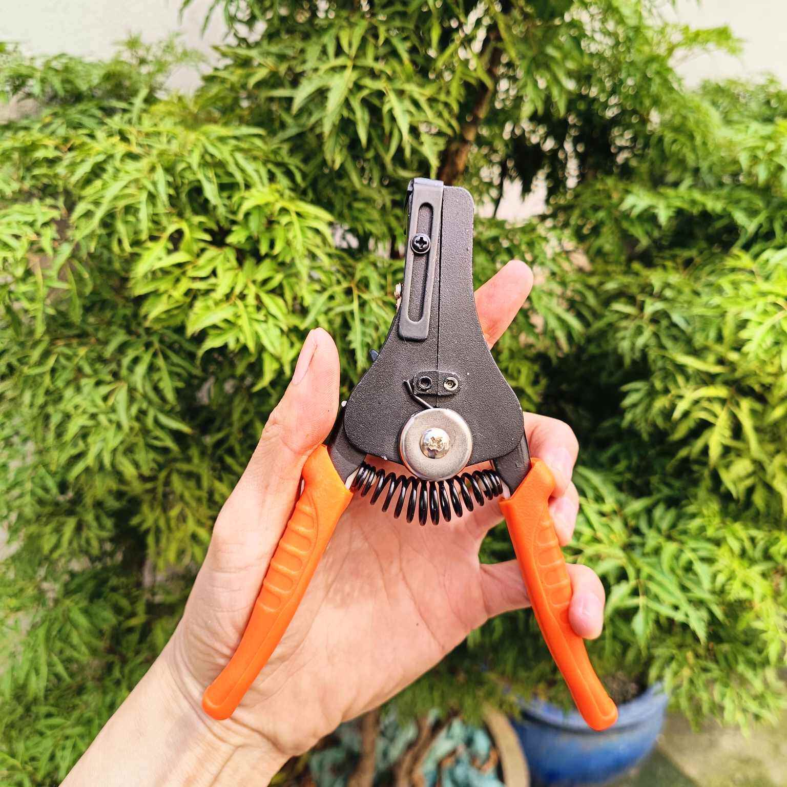 Kìm tuốt dây điện kapusi