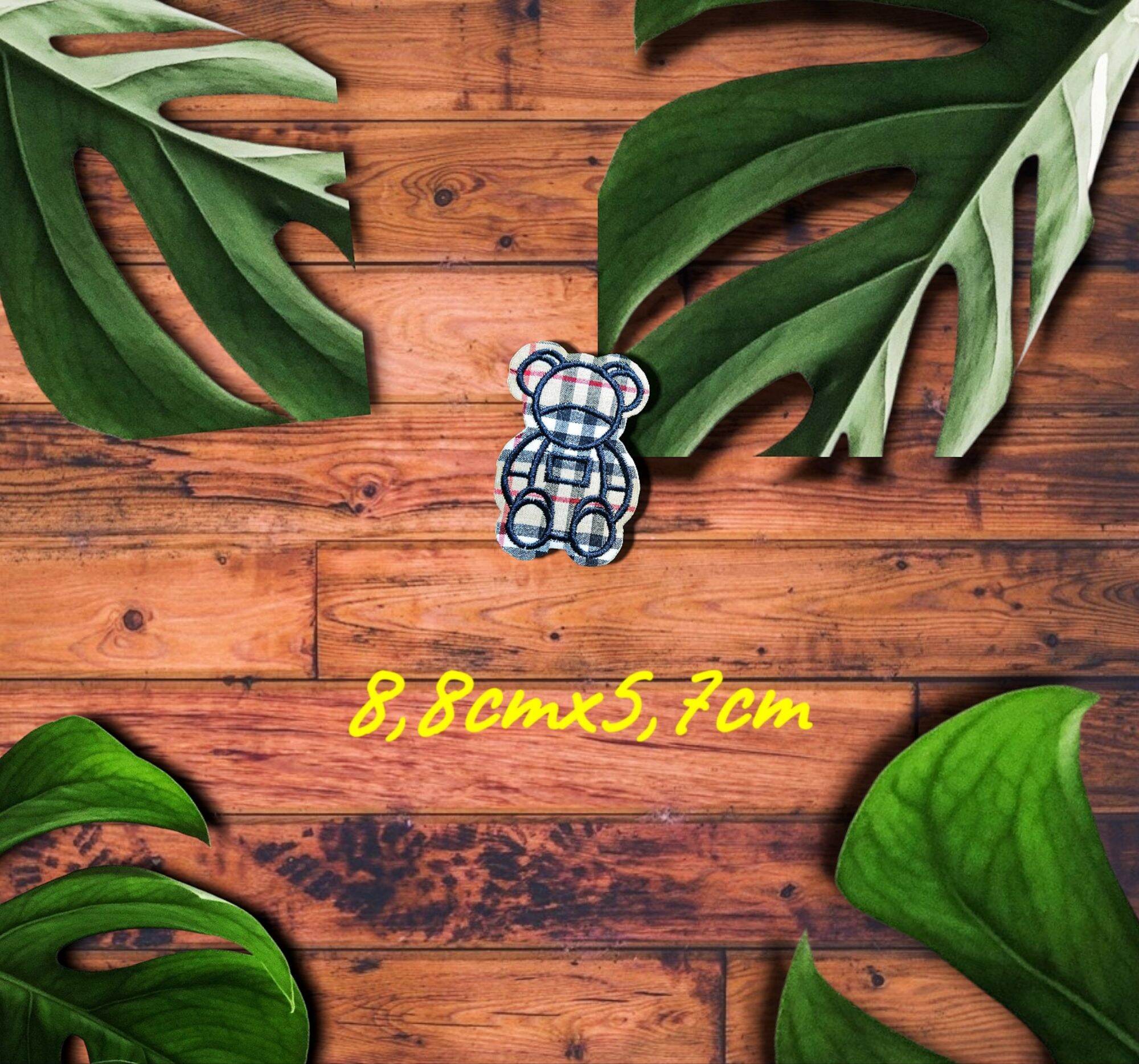 Sticker Thêu Ủi Thương Hiệu B U B B E R R Y Cao Cấp MS76638