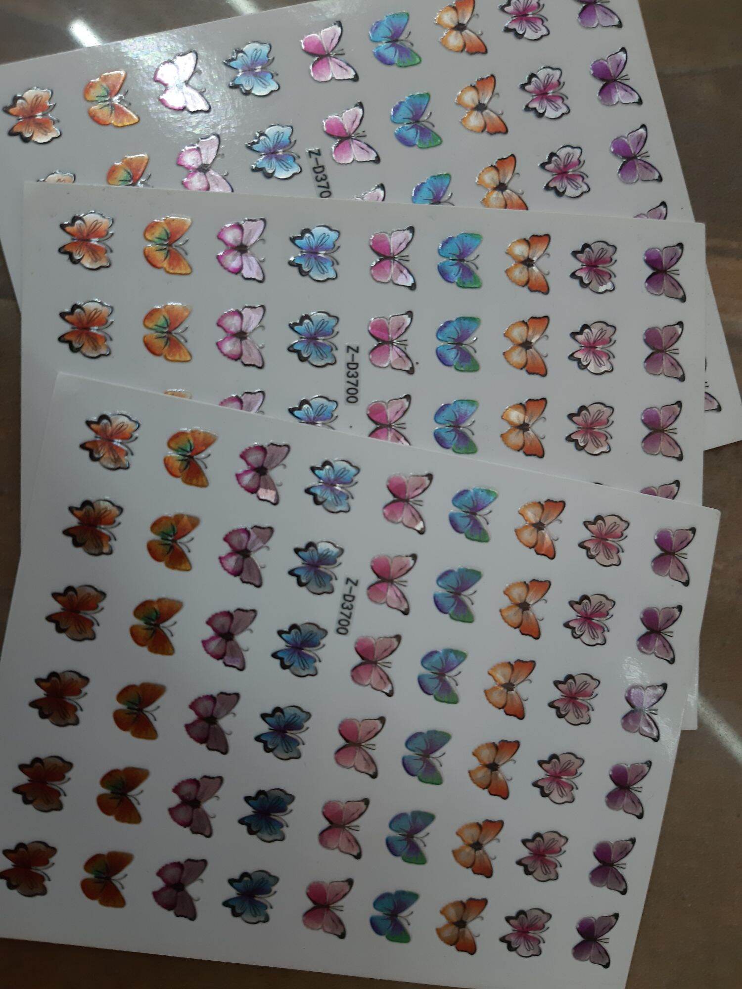 Decan dán móng hình bướm( 56 con 1cm)