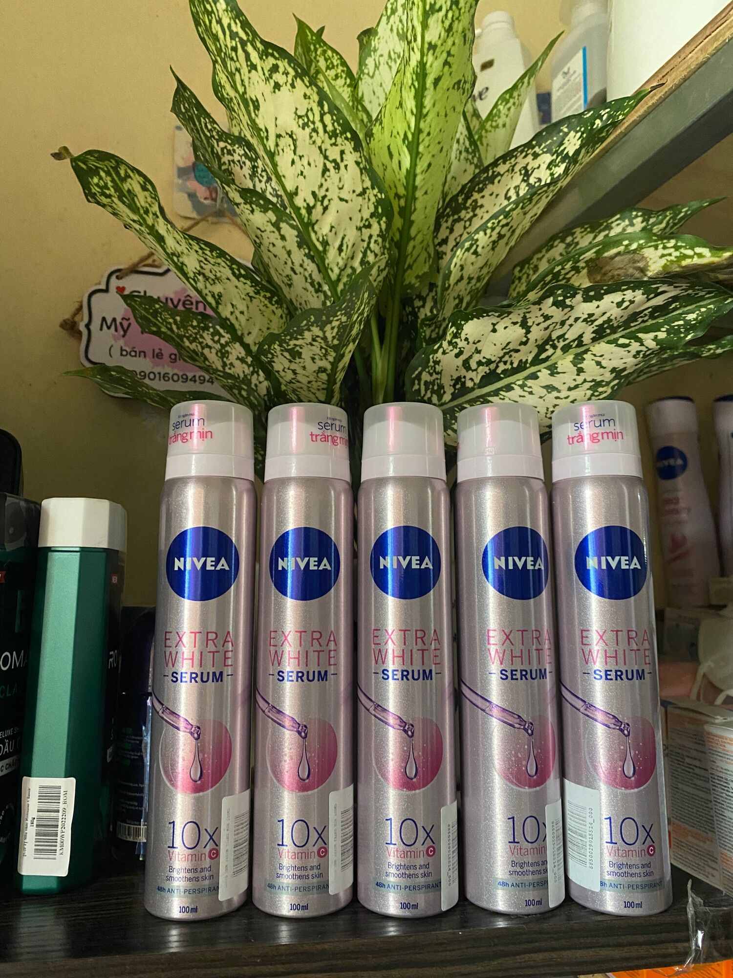 Xịt khử mùi Nivea Extra White Serum 100ml