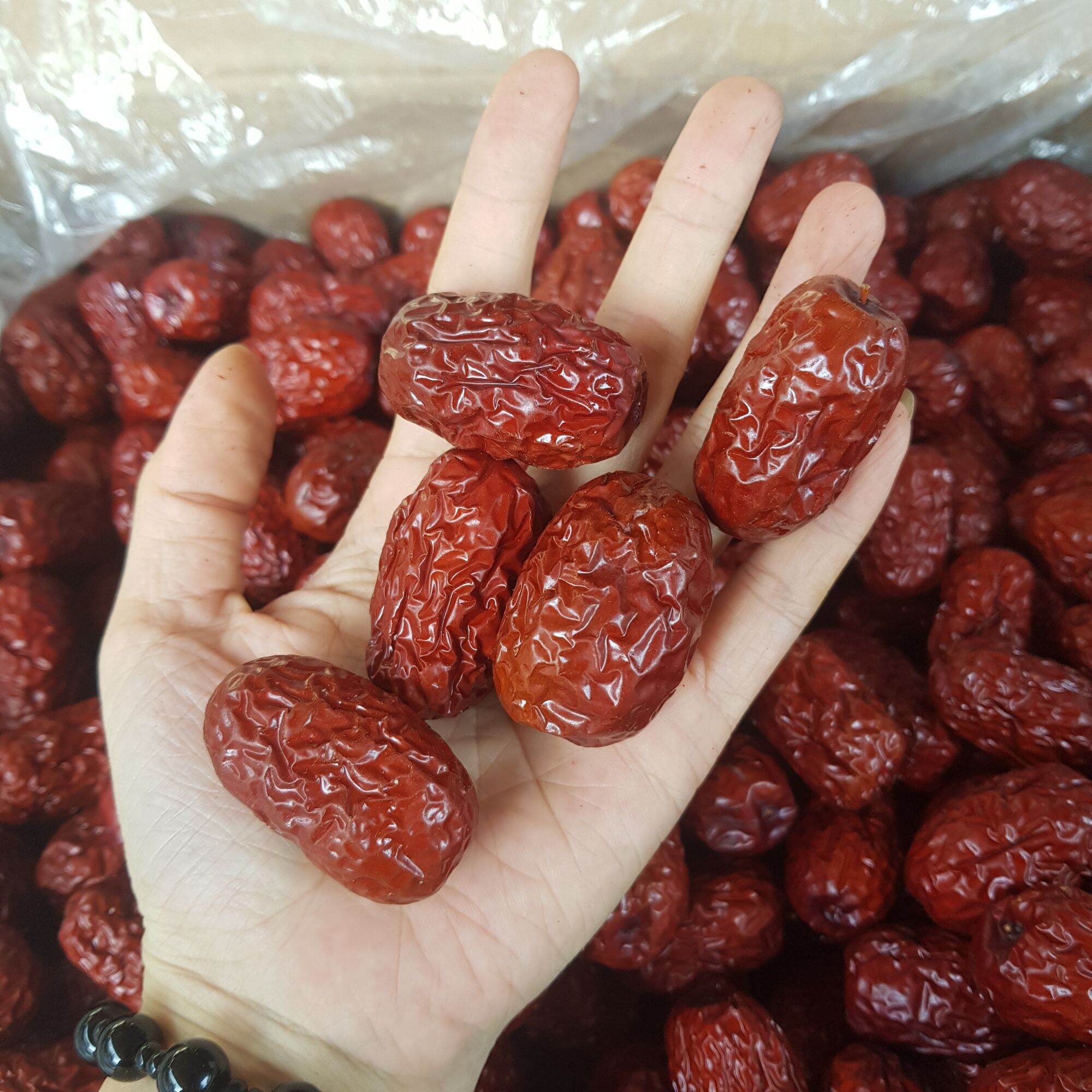 0,5kg táo đỏ , quả chắc,  nhiều thịt,  ngọt