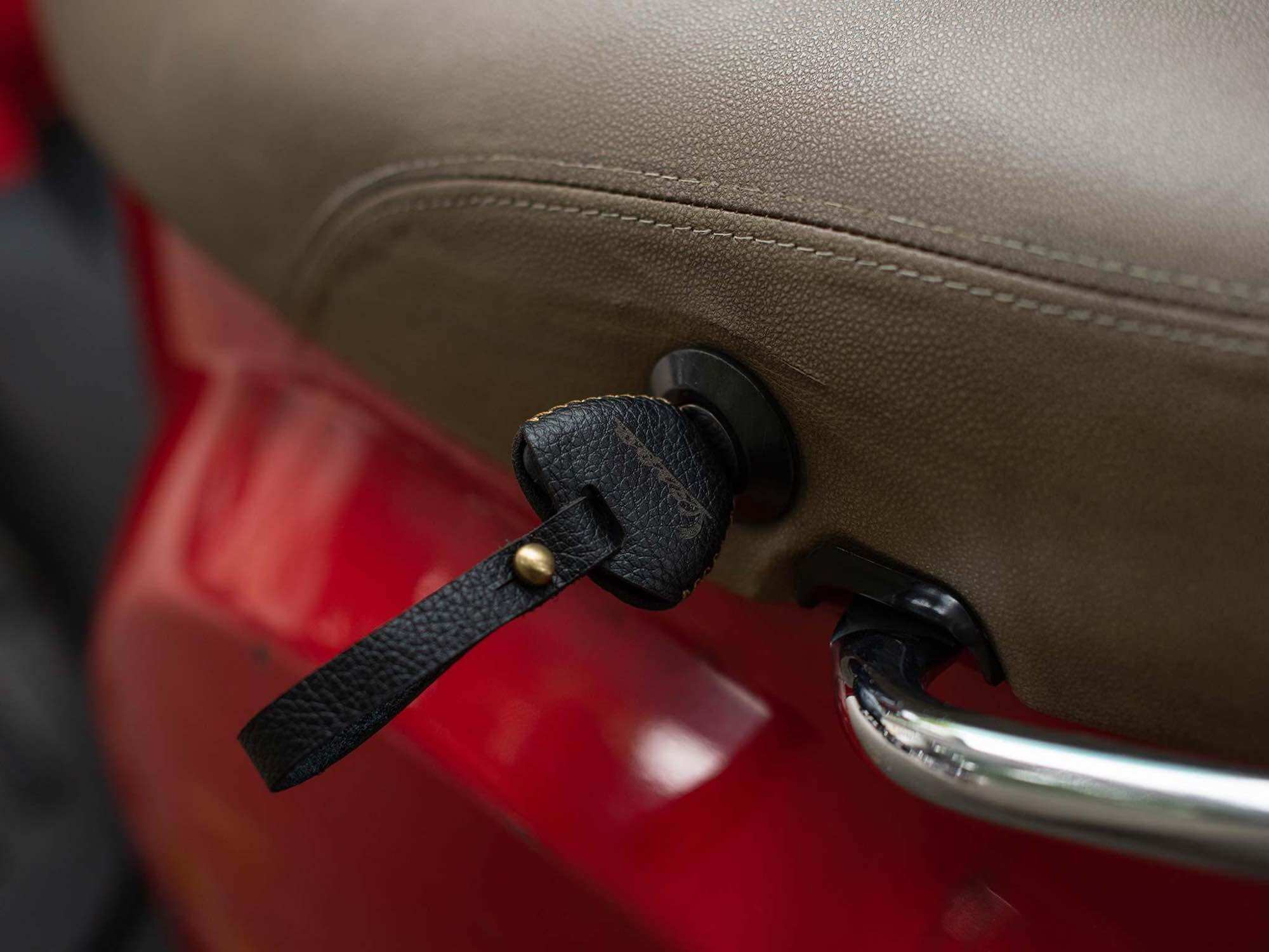 Bọc chìa khóa Vespa chìa dẹt