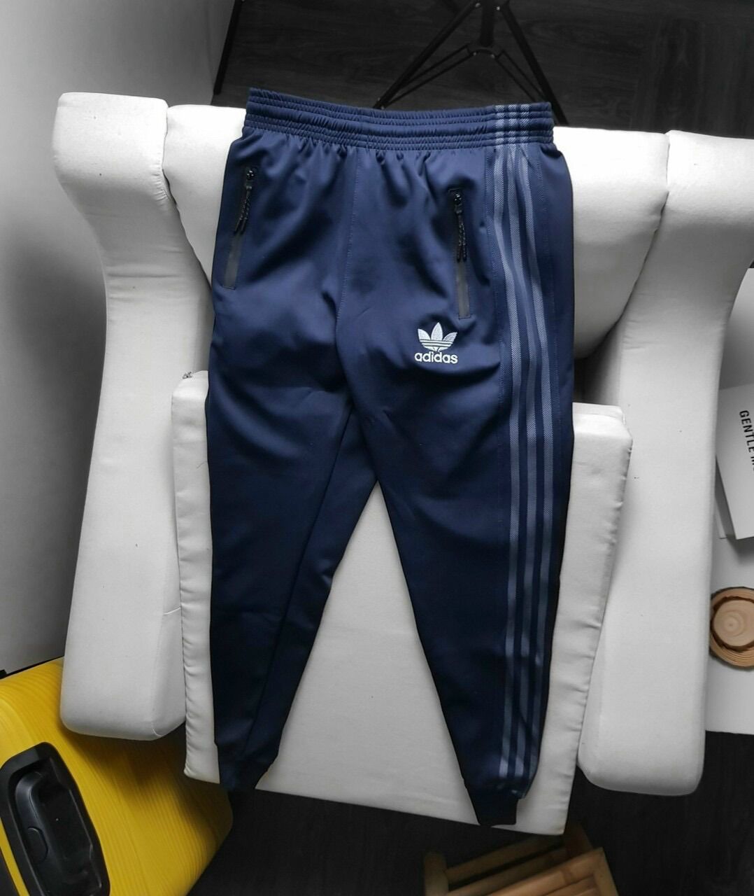 Quần Jogger Adidas chất Polyester dày dặn chất đẹp chuẩn VNXK