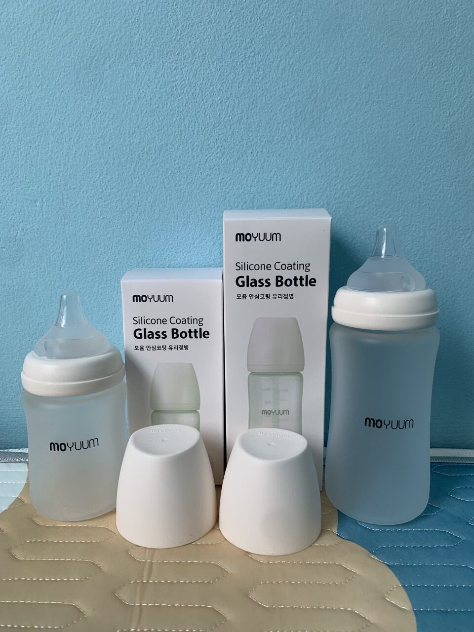 Bình sữa Moyuum thủy tinh tráng silicon Hàn Quốc Cao cấp 150ml/240ml đẹp