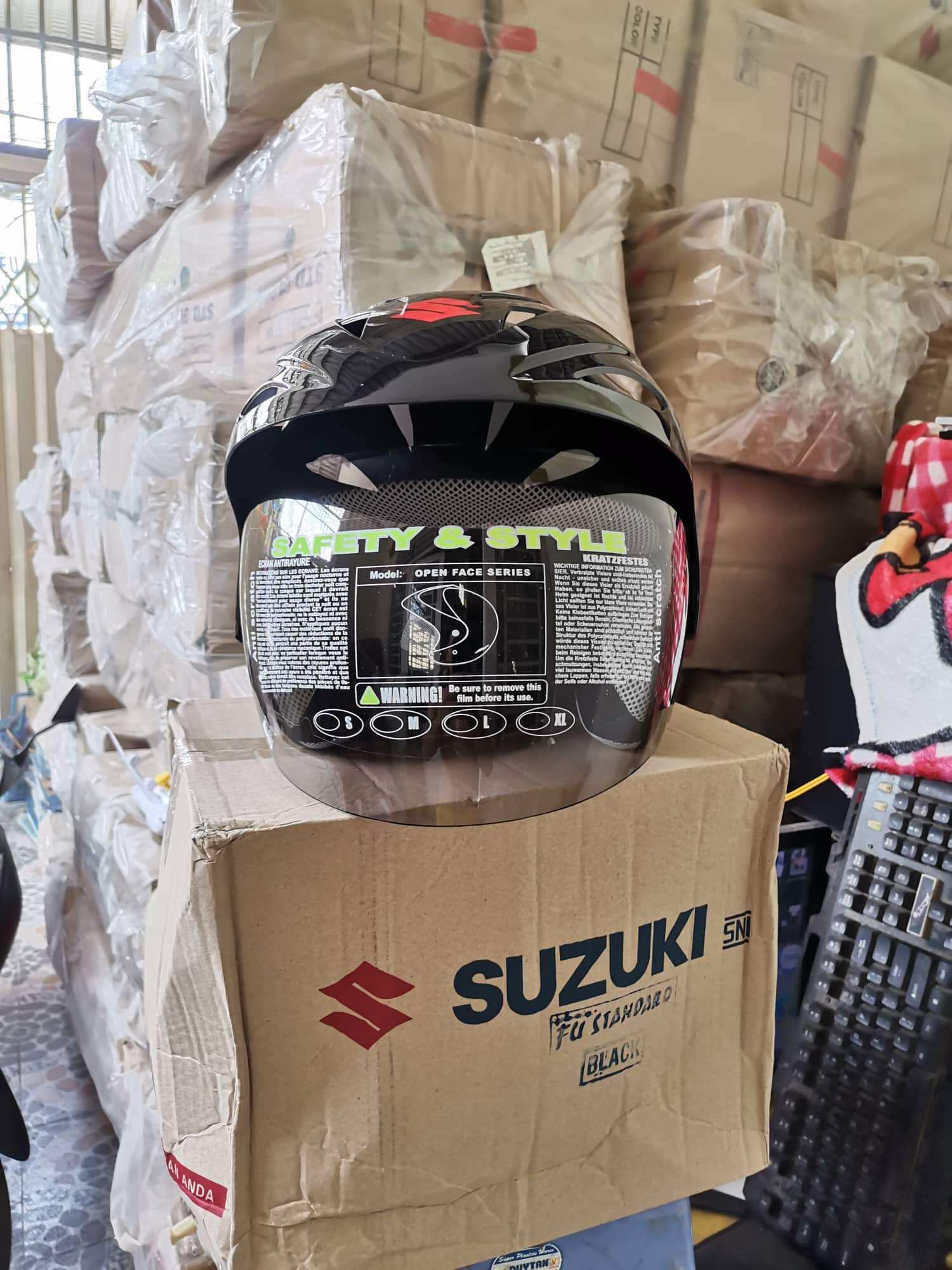 Nón suzuki 3/4 nhập khẩu theo xe