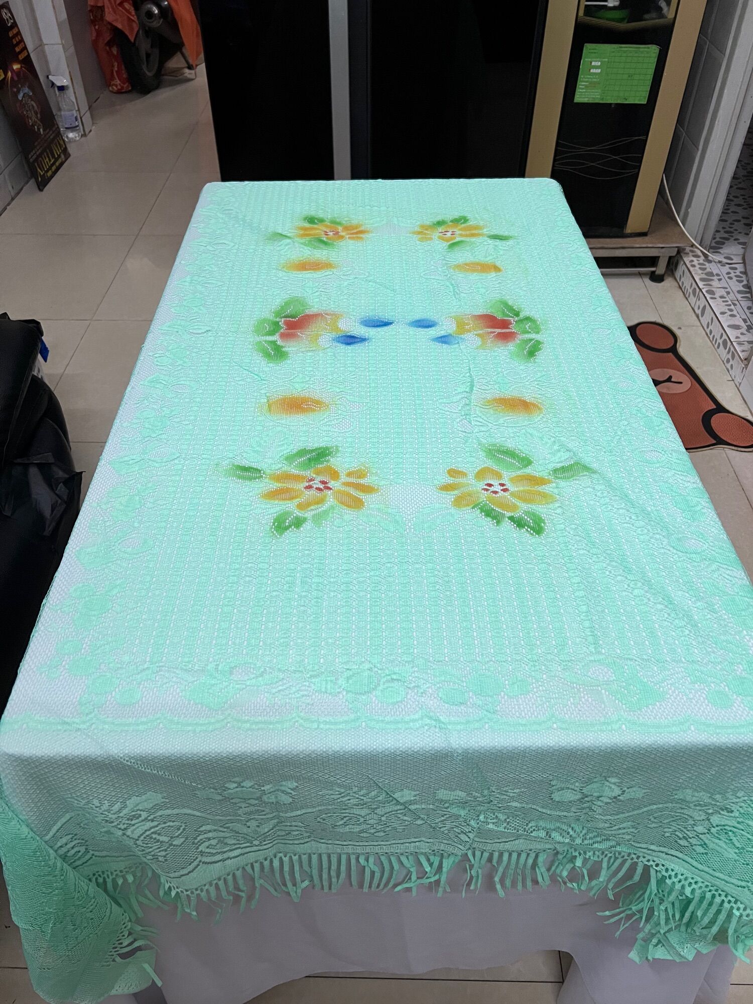 Khăn trải bàn ren in bông kích thước 1m2 x 1m6