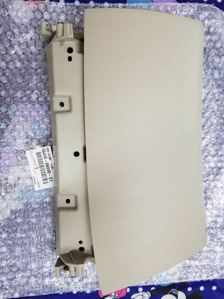 Nắp cốp phụ innova