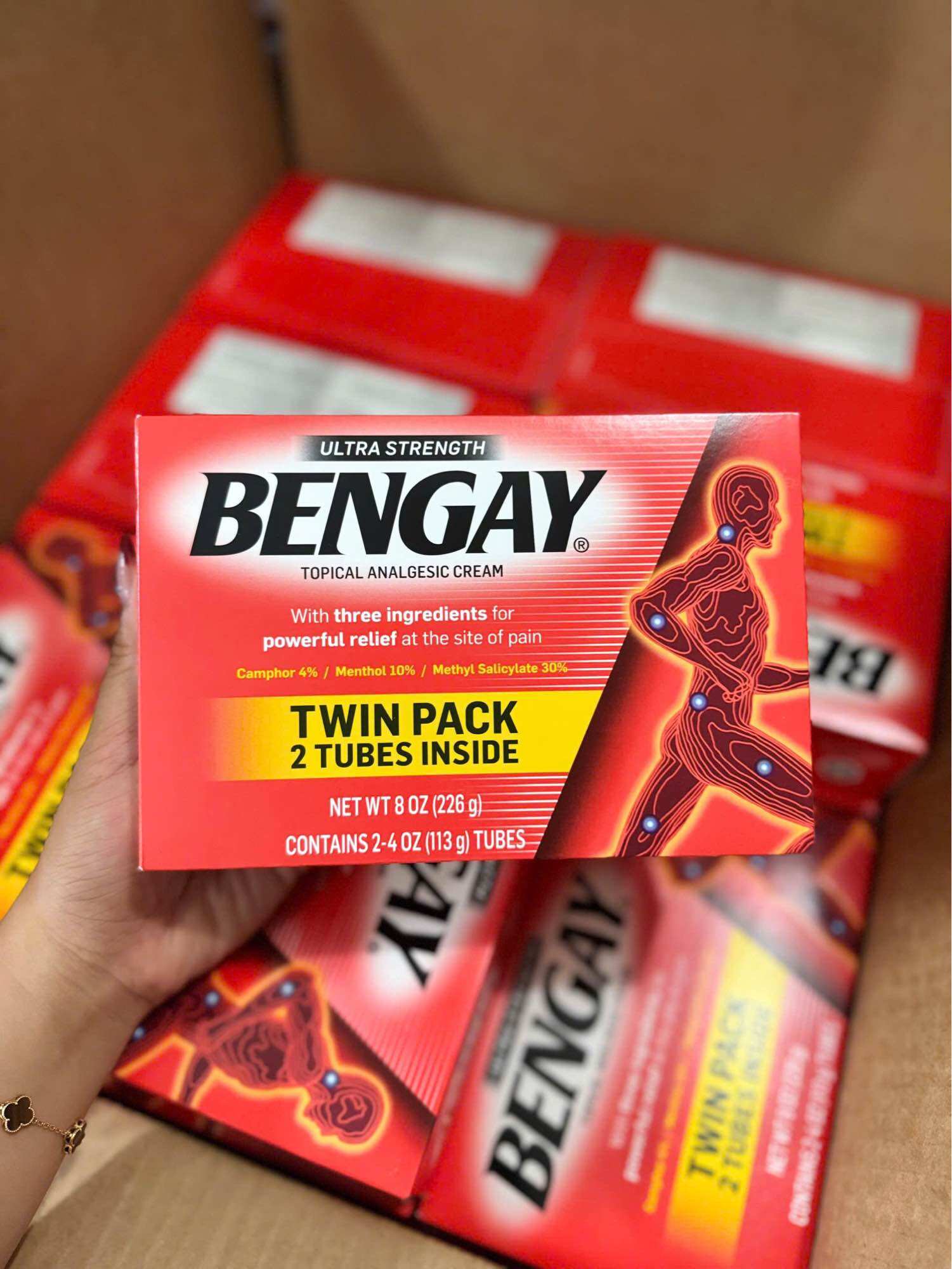 Kem xoa bóp Bengay Ultra của Mỹ (set 2 chai)
