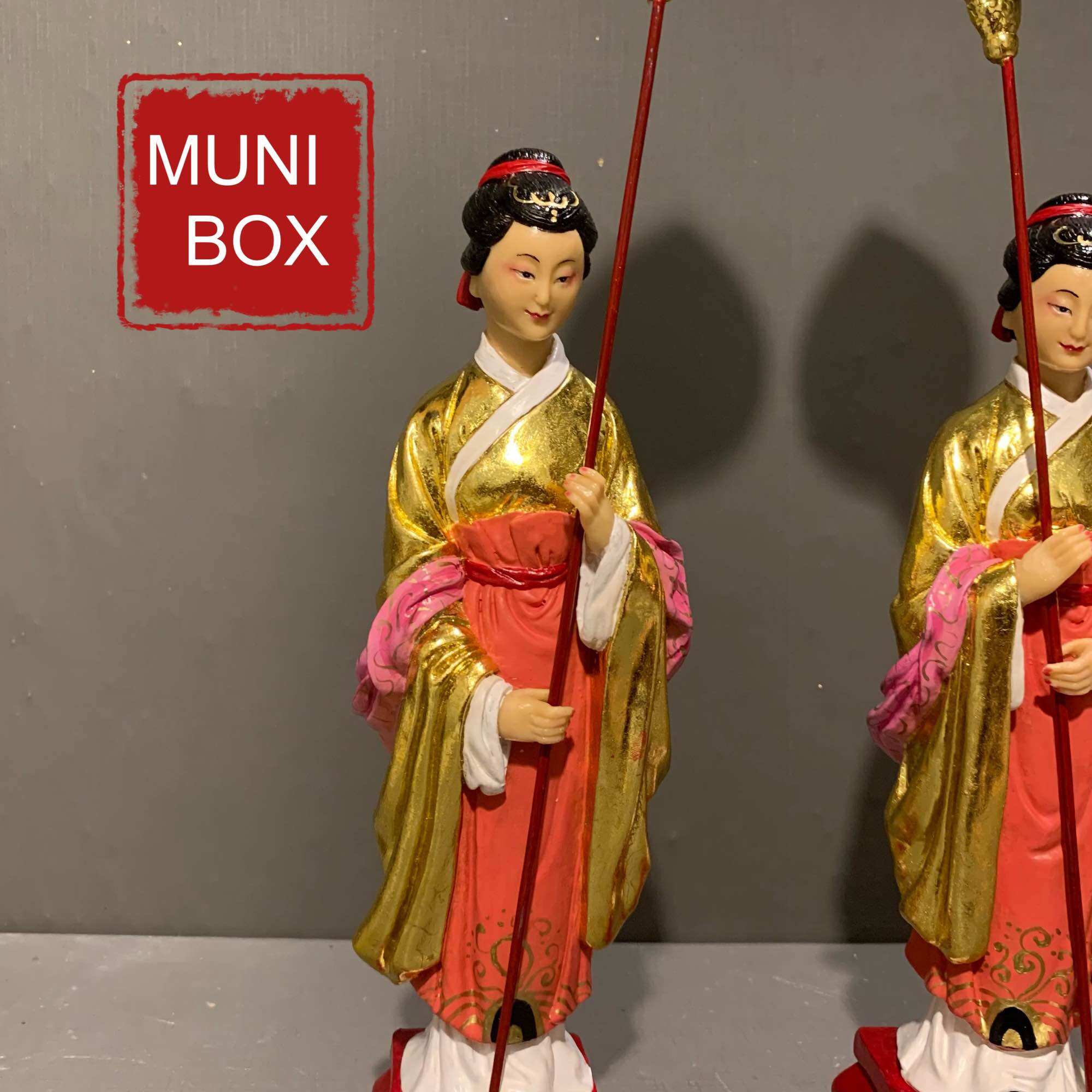 Bộ tượng hầu Thánh Mẫu 31cm