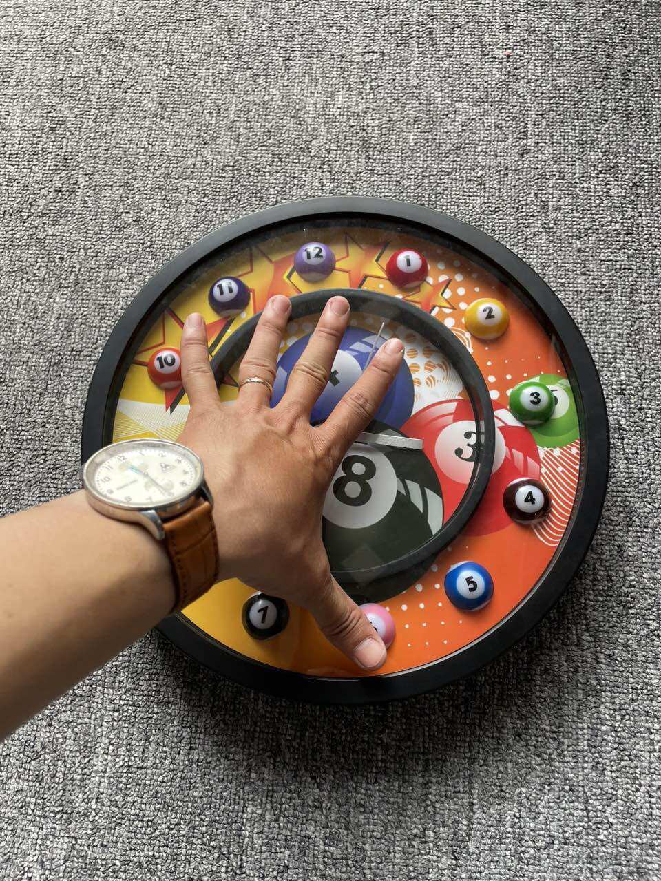 Đồng hồ bida treo tường trang trí 370k