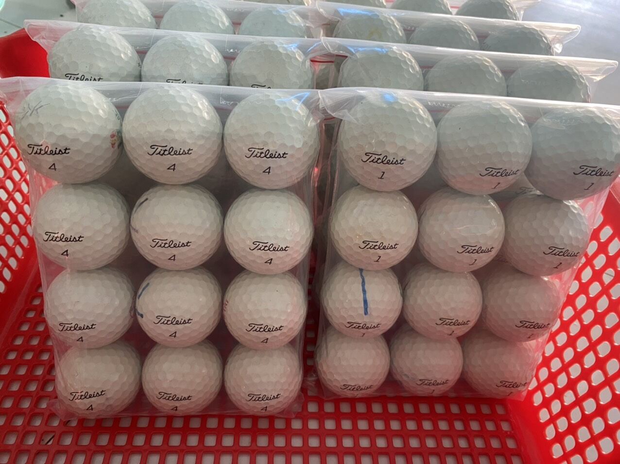 [Nhập RS0722 giảm 30k cho đơn 99k]bóng golf titlest. túi ( 12 quả)
