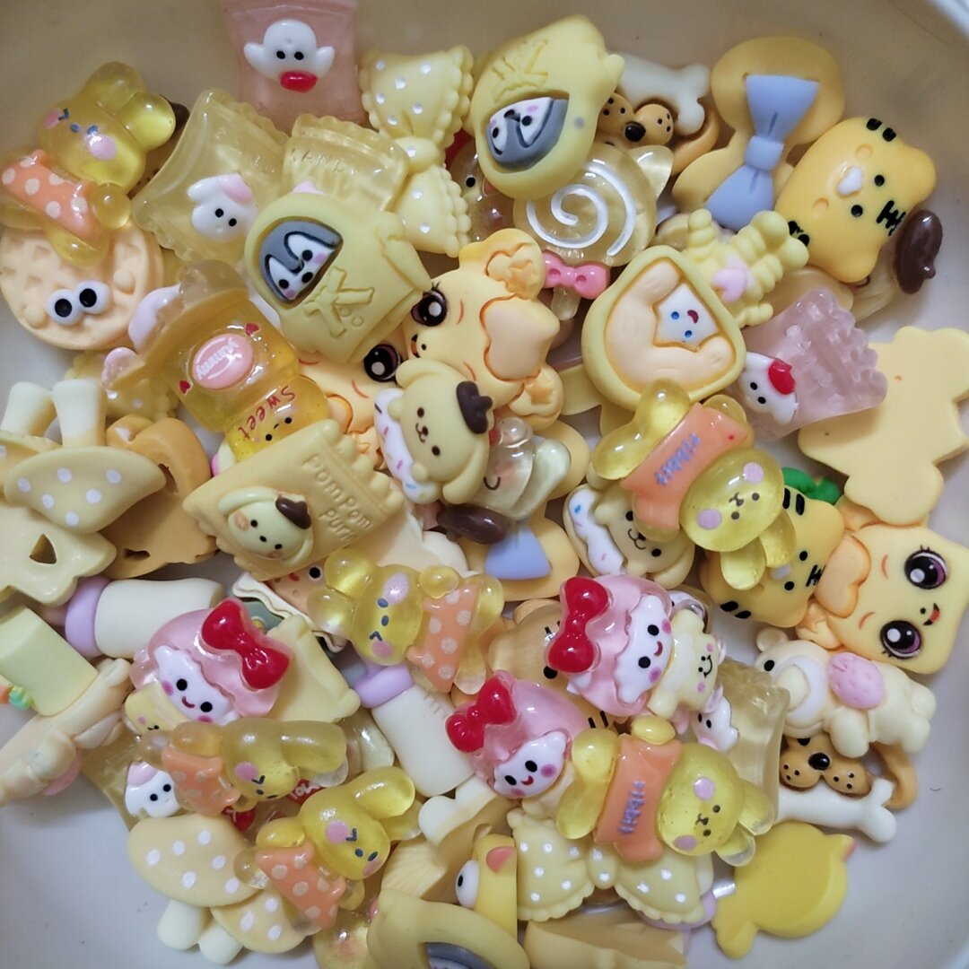 Set 10 charm ngẫu nhiên theo màu