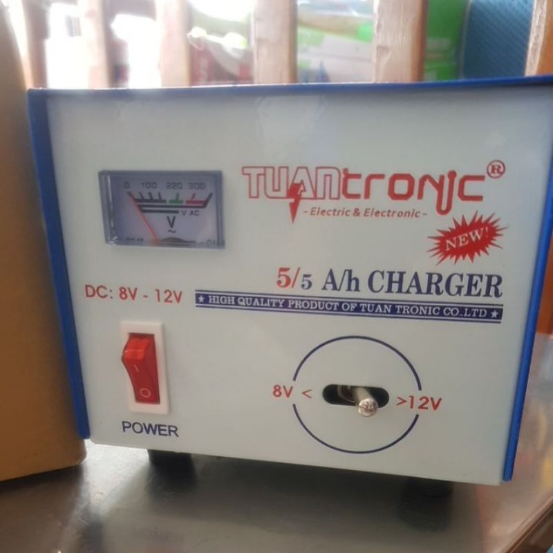 Sạc bình điện - sạc bình acquy 6v-12v công suất 5 ampere