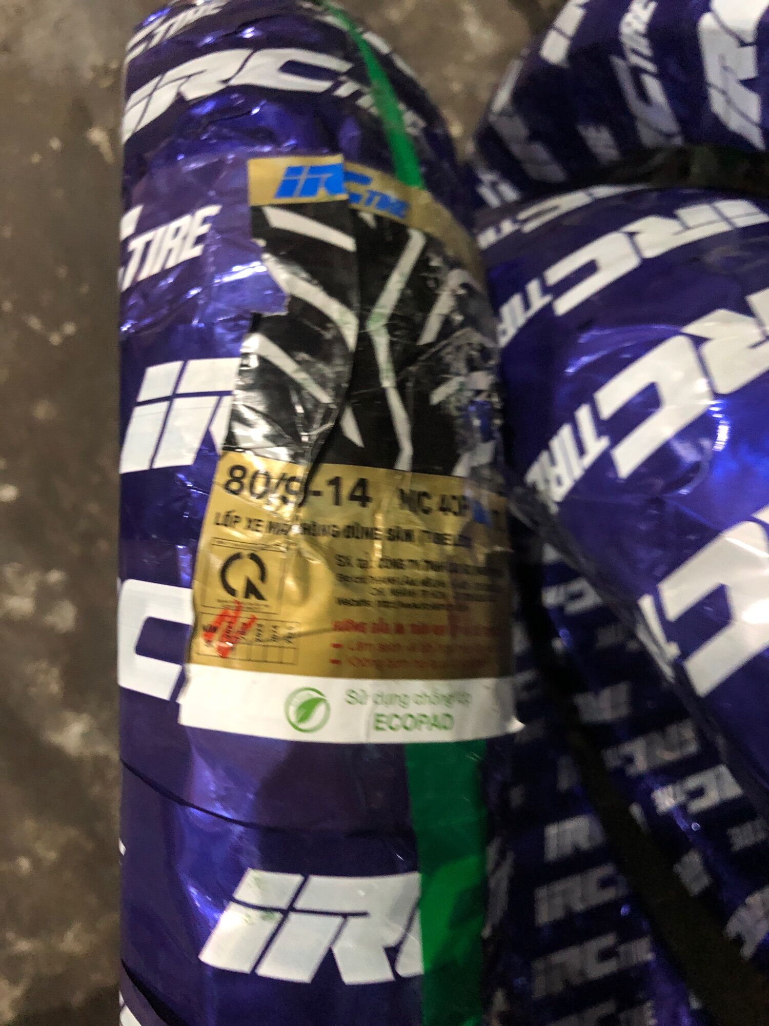 Vỏ trước AB ,Vision không ruột IRC 80/90-14