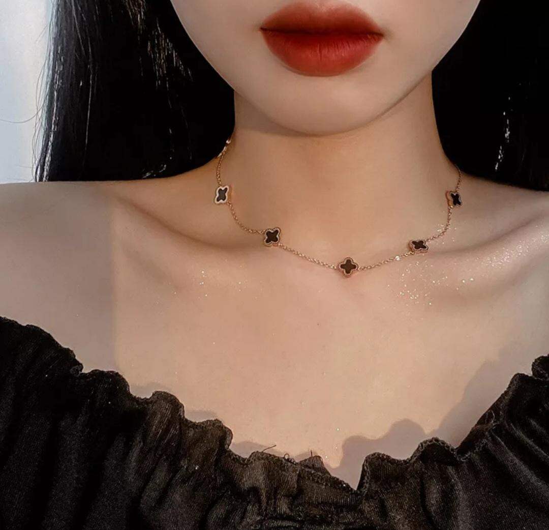 VÒNG CỔ - DÂY CHUYỀN TITAN LV CỎ 4 LÁ - TITAN CHUẨN LOẠI 1 SIÊU BỀN MÀU