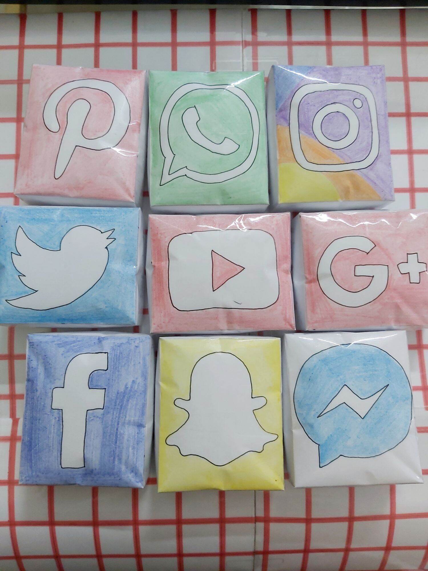 Squishy giấy logo mạng xã hội mini chậm tăng
