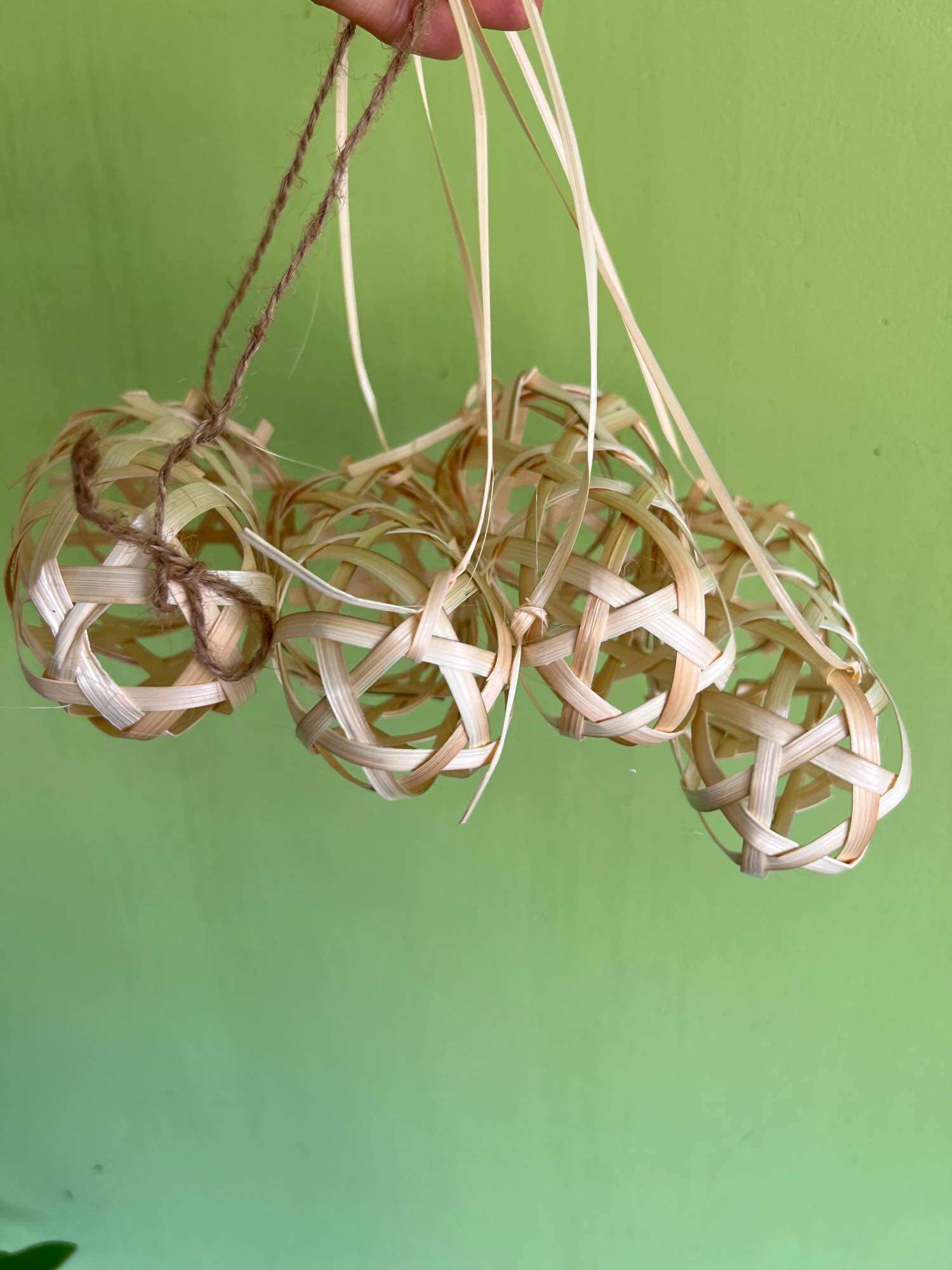 Rọ tre đựng bánh trung thu