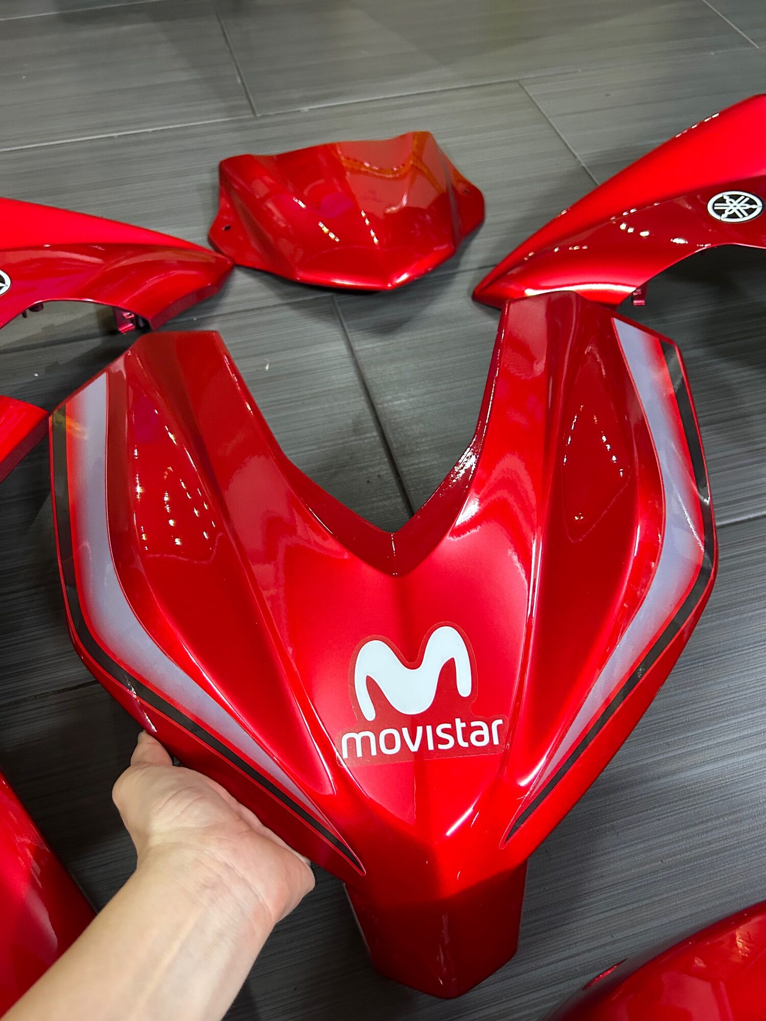 Dàn áo Ex 155 đỏ candy tem Movistar