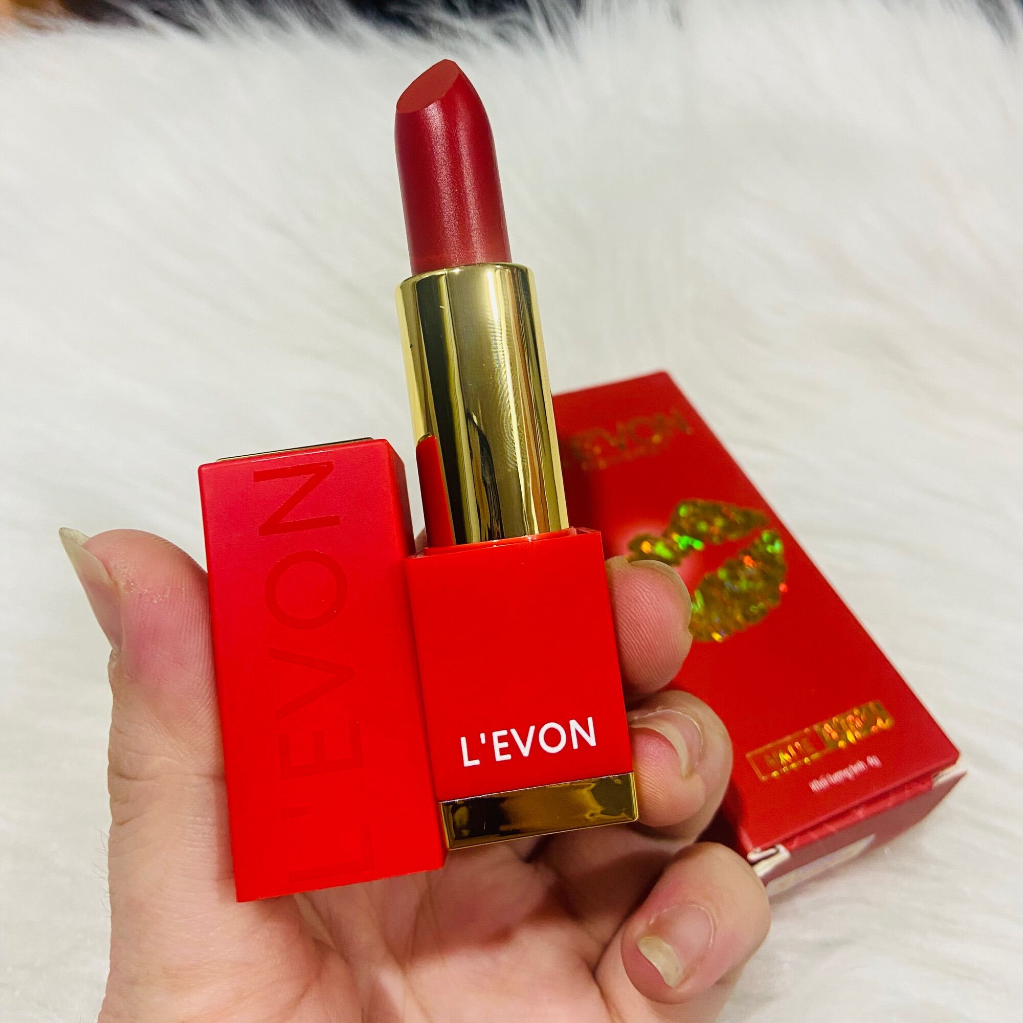 Son lạnh Levon