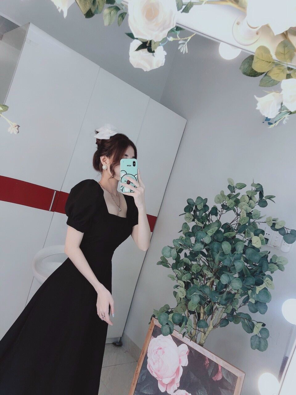 ĐẦM XOÈ CỔ VUÔNG TAY PHỒNG.