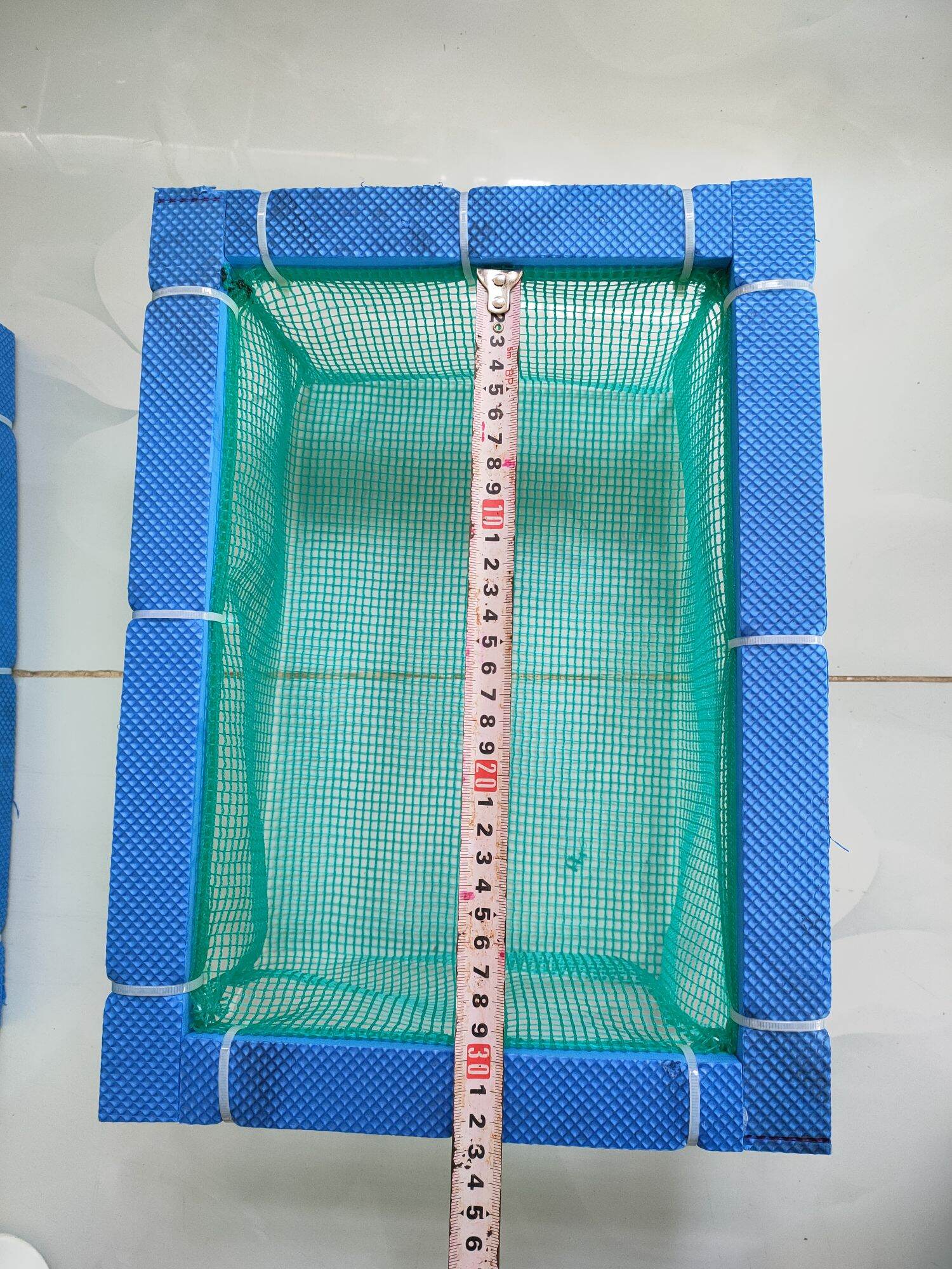 Lồng đẻ guppy, lồng dưỡng cá