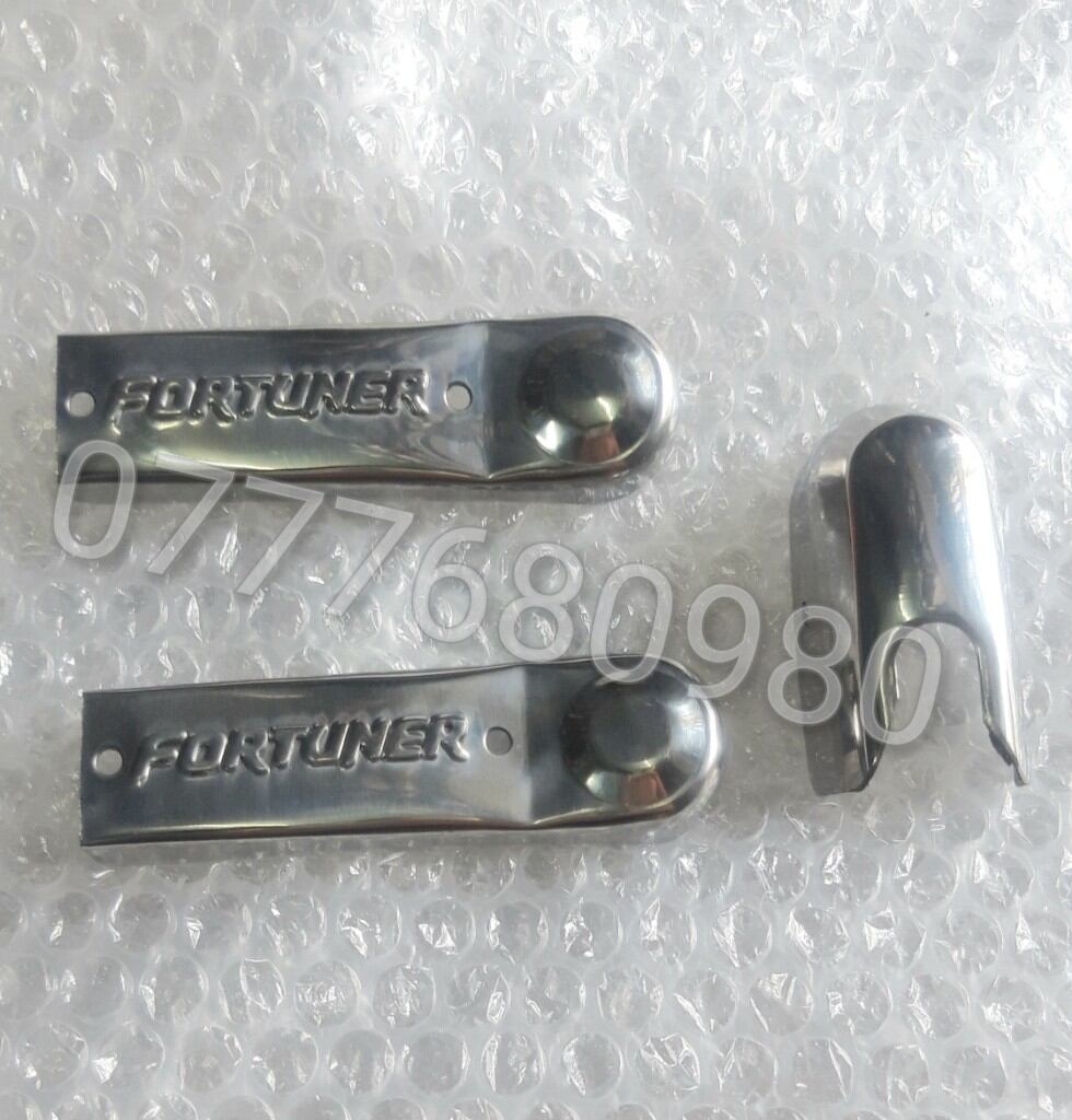 Bộ chụp inox cần gạt nước trước + sau toyota fortuner 2006-2015