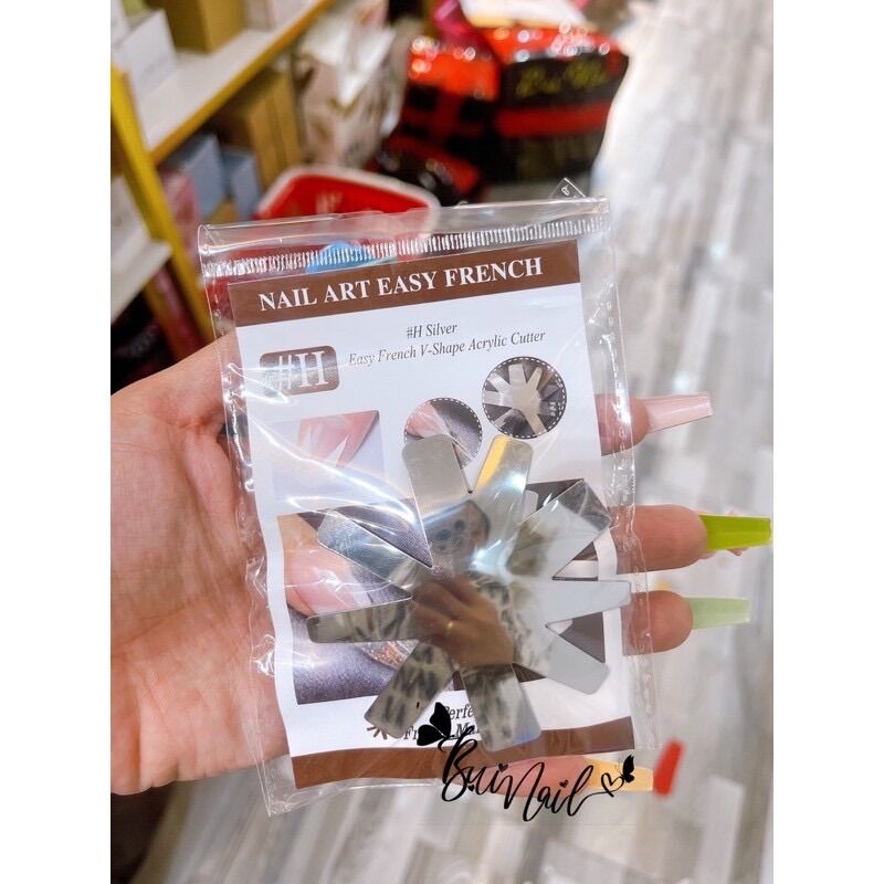 KHUÔN CẮT BỘT MẪU MỚI