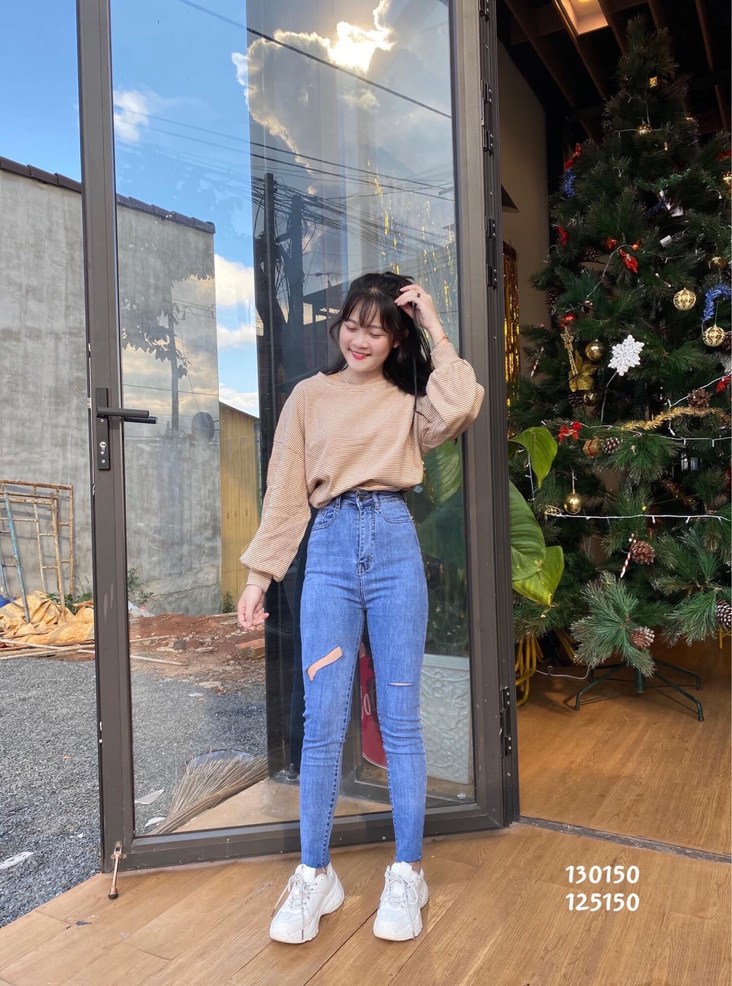 Jeans dài lưng cao co giãn rách PT xéo
