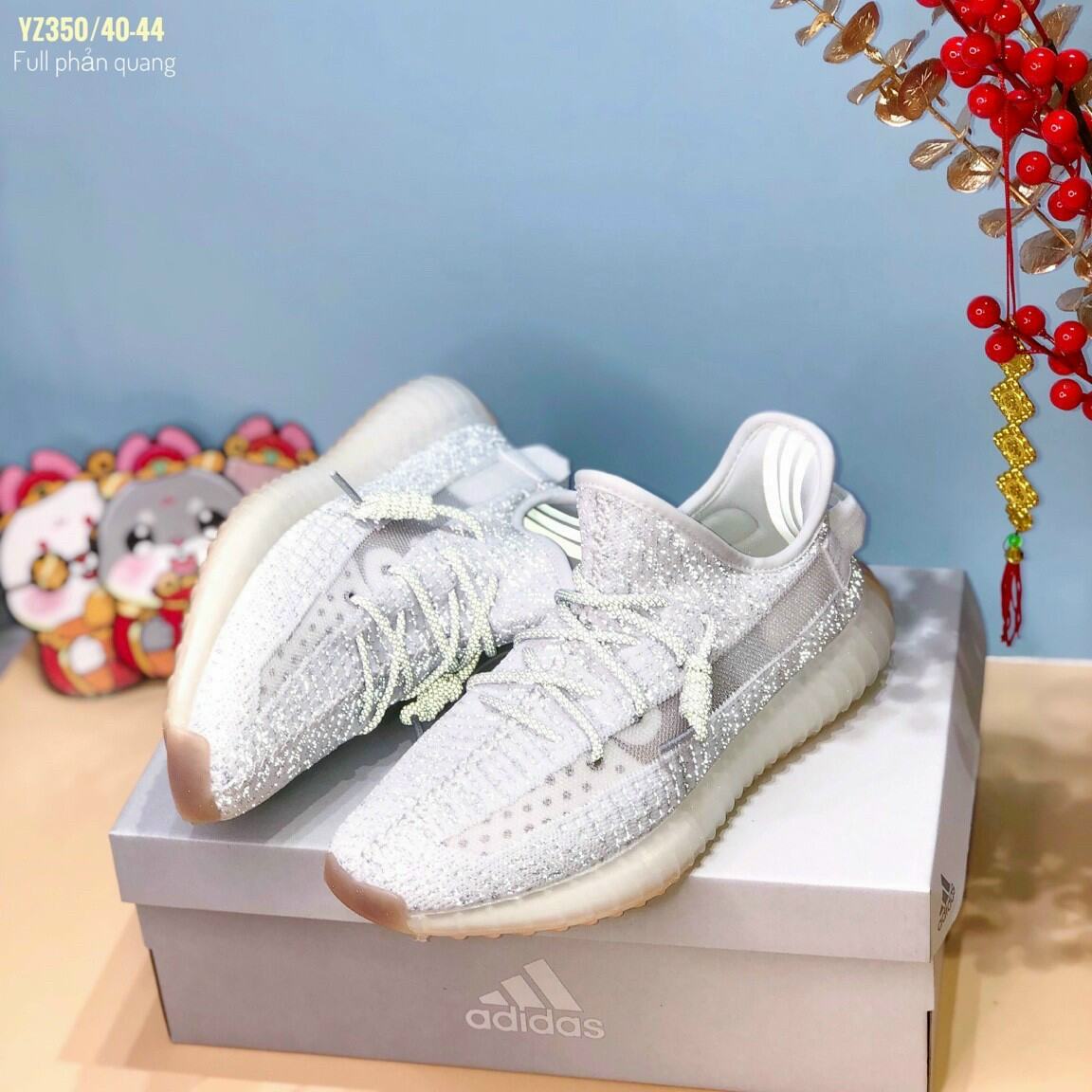 Giày thể thao sneaker Adidas YEEZY BOOST YZ 350 V2 full phản quang