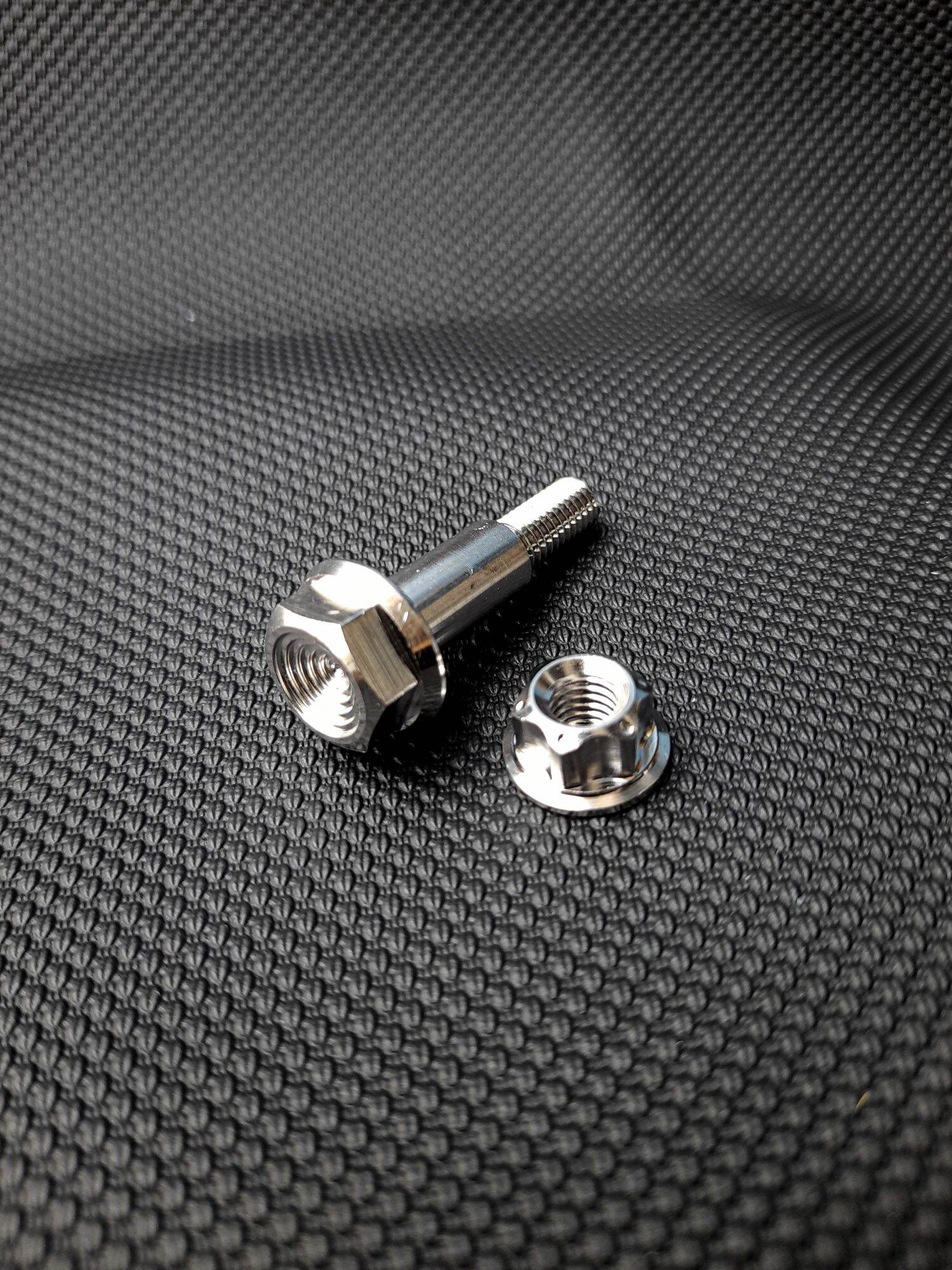 Ốc tay thắng Inox 304 CNC mẫu thái tặng kèm tán 6ly salaya bắt ốc tay thắng