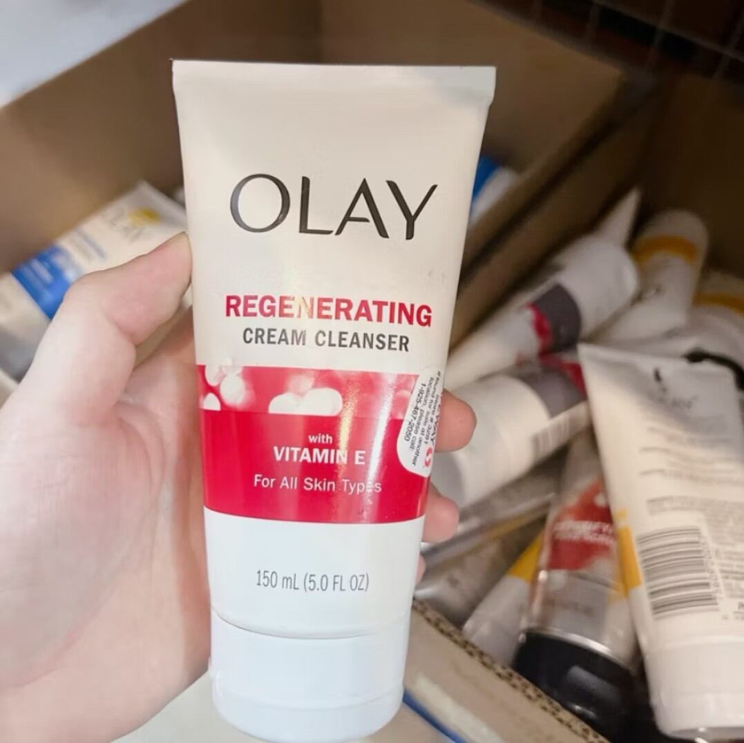 Sữa rửa mặt Olay Regenerist của Mỹ 150ml