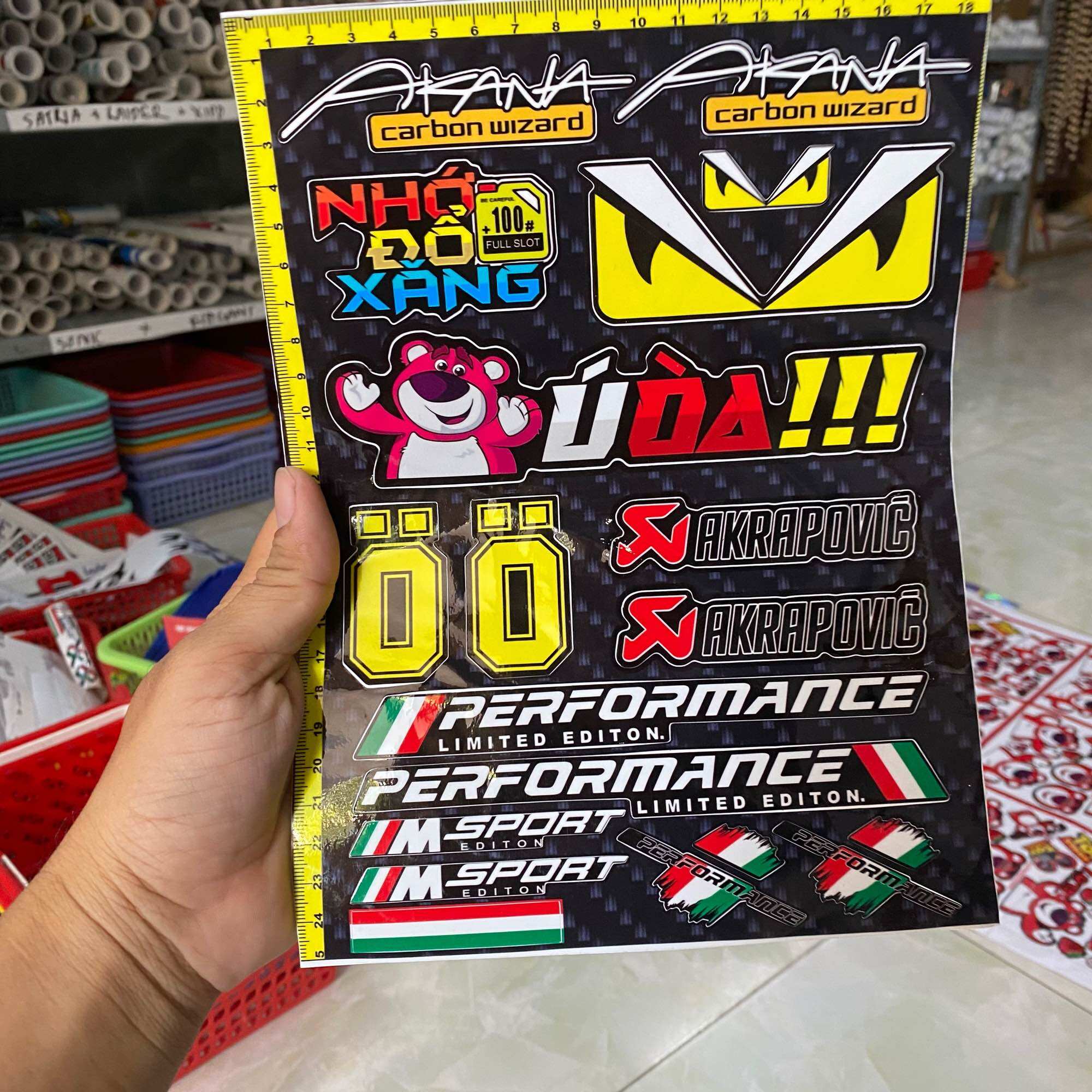 Logo sticker gấu ú oà dán trang trí xe máy