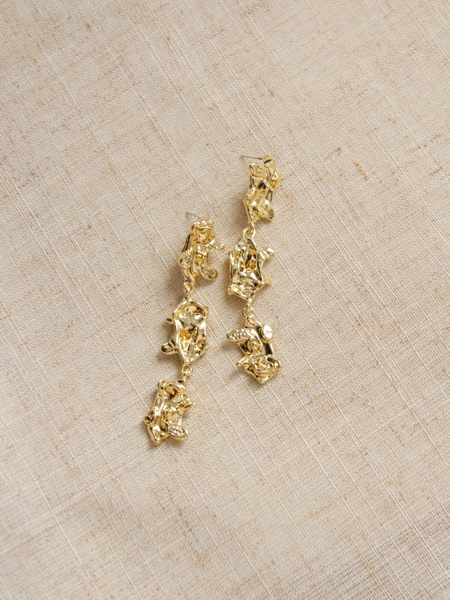 Willow Earrings - Khuyên Tai Willow Storyofadreamer