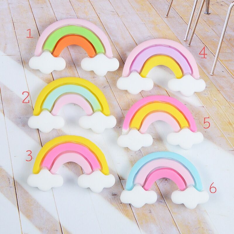 Charm điện thoại hình cầu vồng