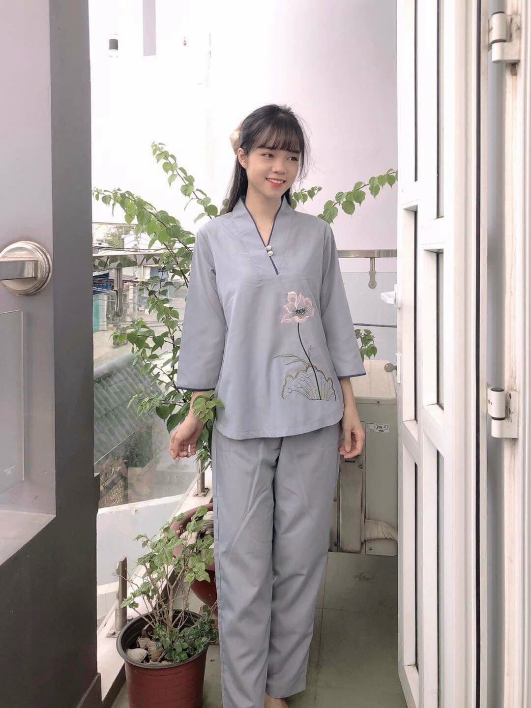 Đồ lam đi chùa nữ, Đồ phât tử mẫu nút ngọc