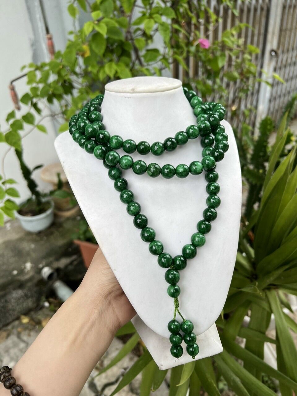 Chuỗi 108 hạt đá ngọc sơn thuỷ bao đẹp