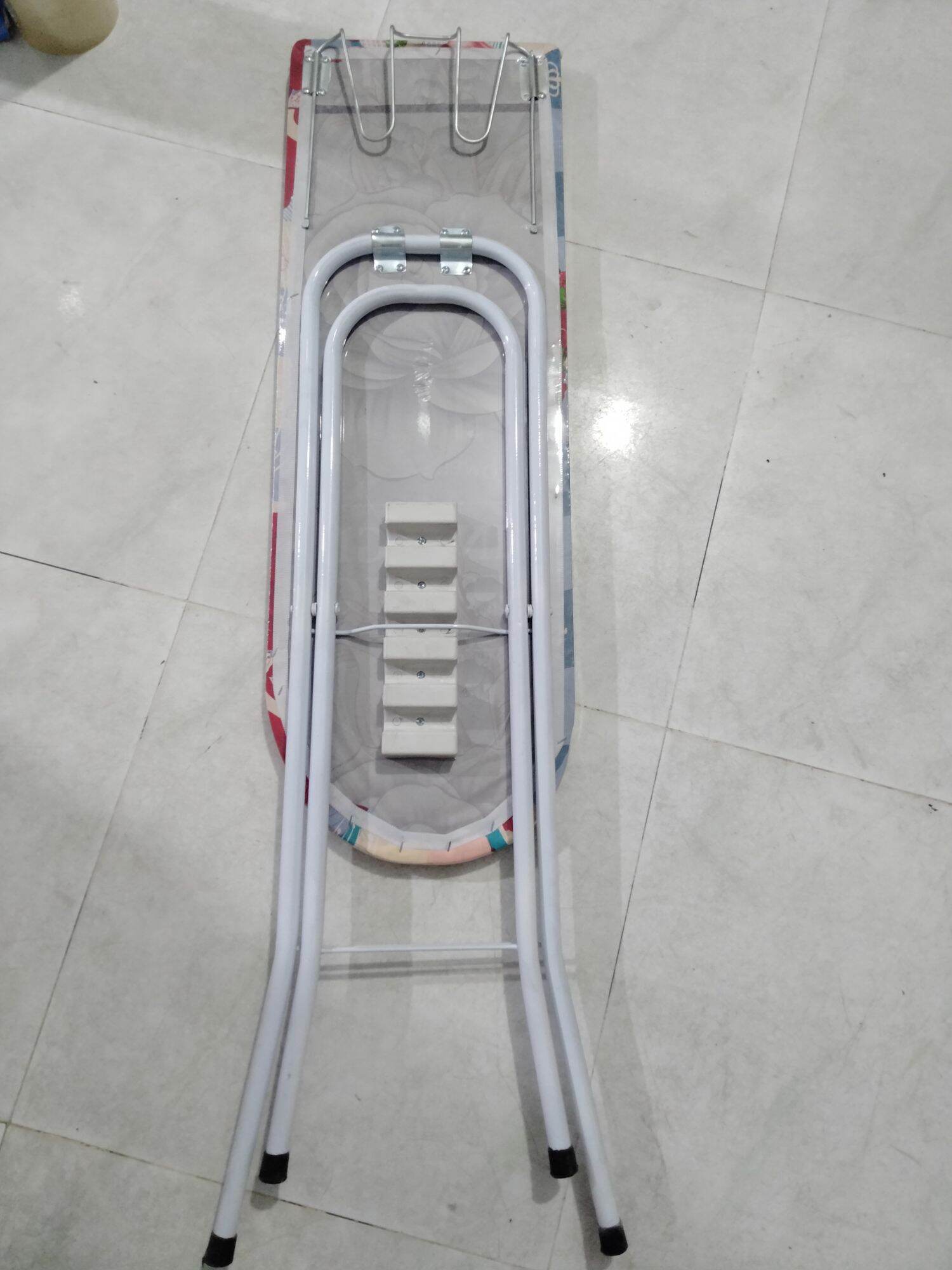 Bàn ủi đồ dạng đứng điều chỉnh tăng giảm