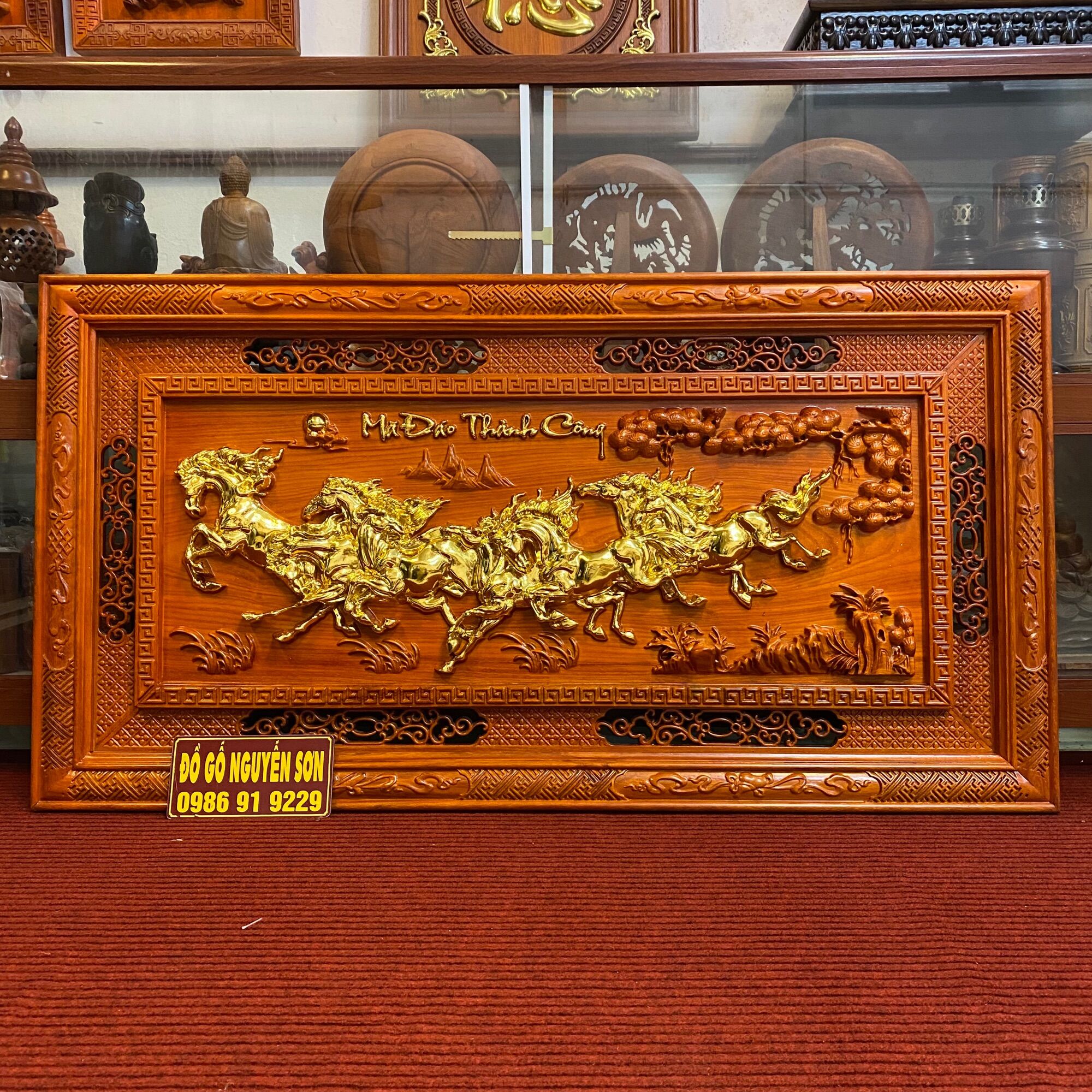 Tranh gỗ mã đáo thành công kích thước 67cm .127cm
