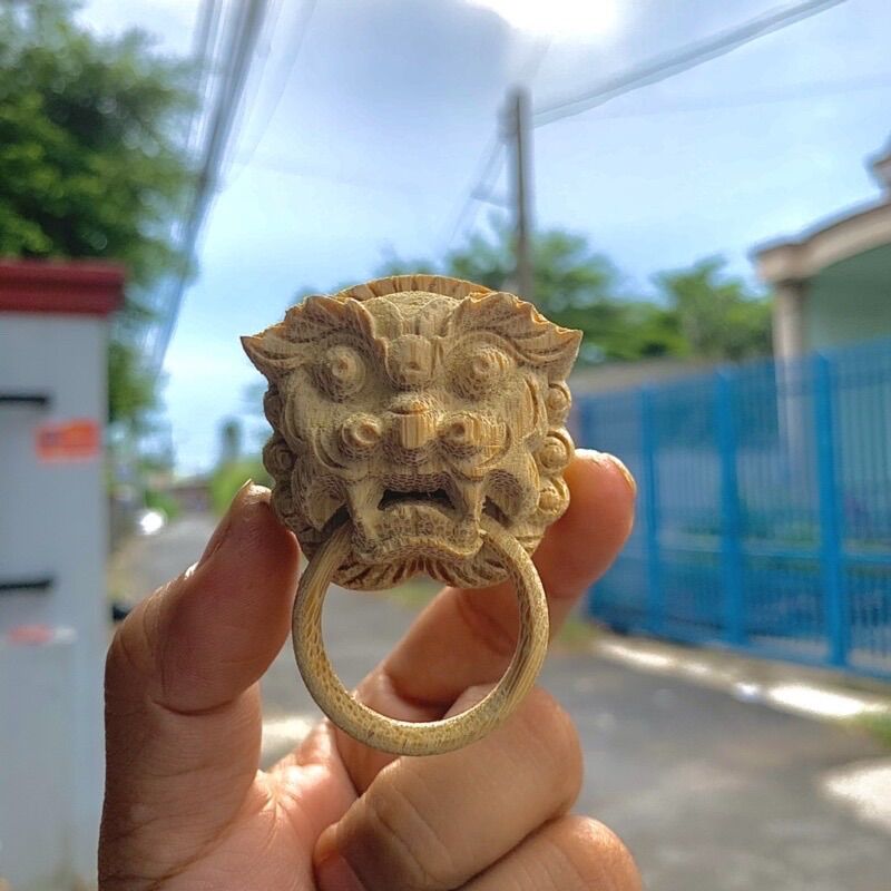 Mặt hổ phù có vòng khuyên, mặt quỷ - phụ kiện lồng chim đẹp