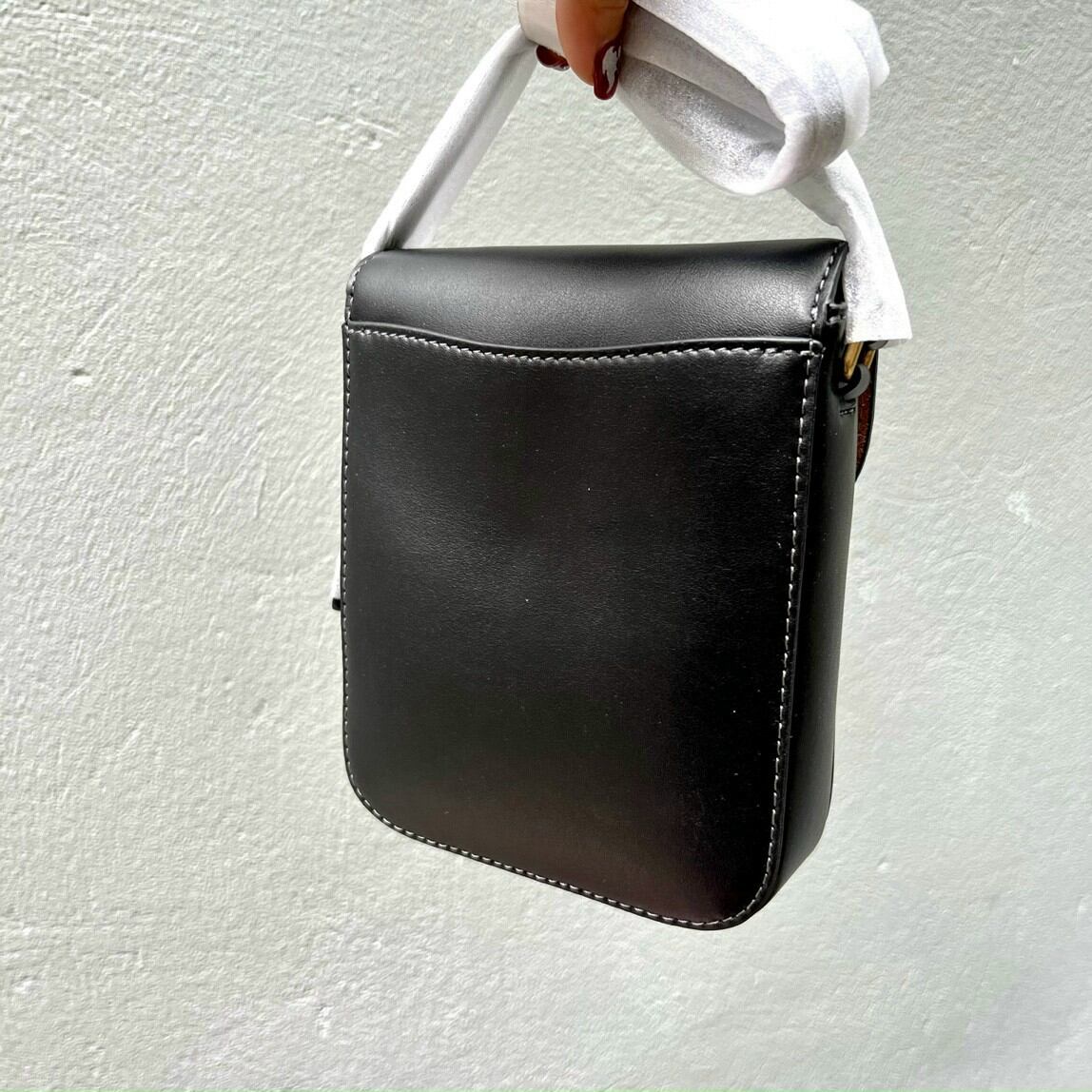 Túi C0ach đựng điện thoại siêu xinh