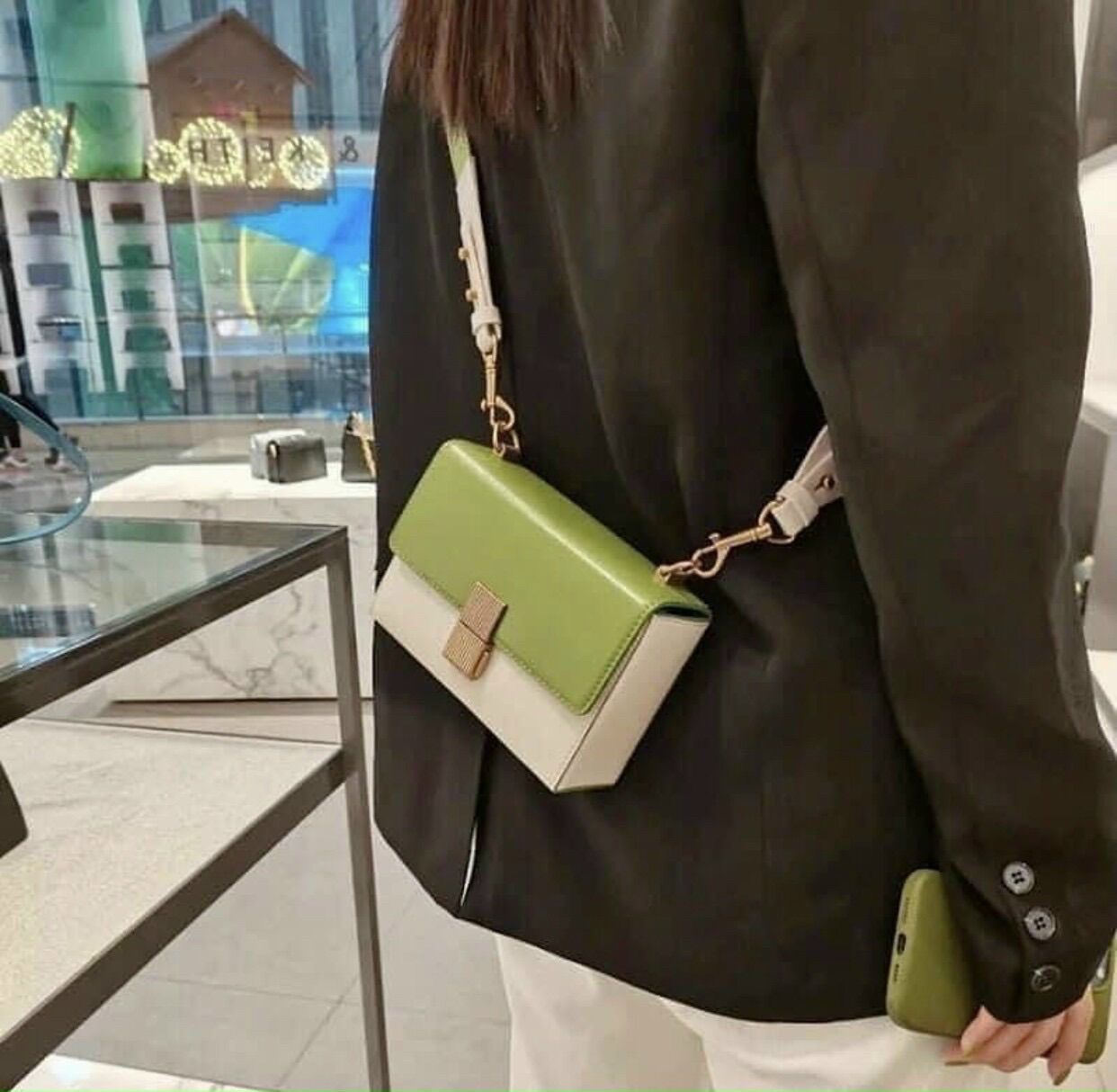 Clutch Charles & Keith Metallic Push Lock