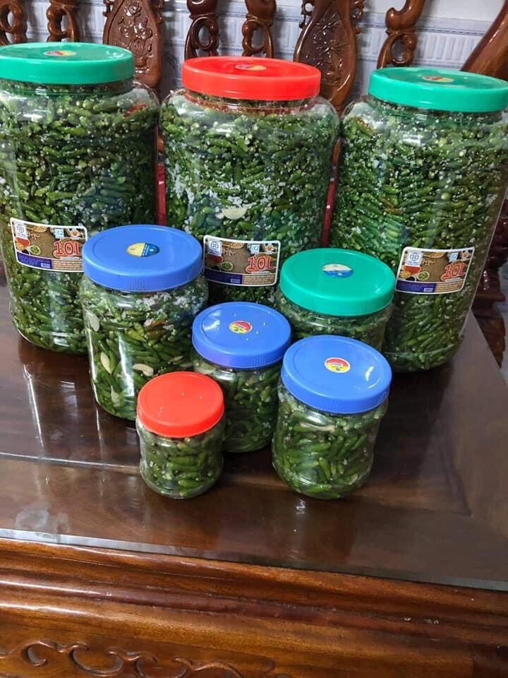Ớt thóc sóc muối (bình 1kg giá 200.000)
