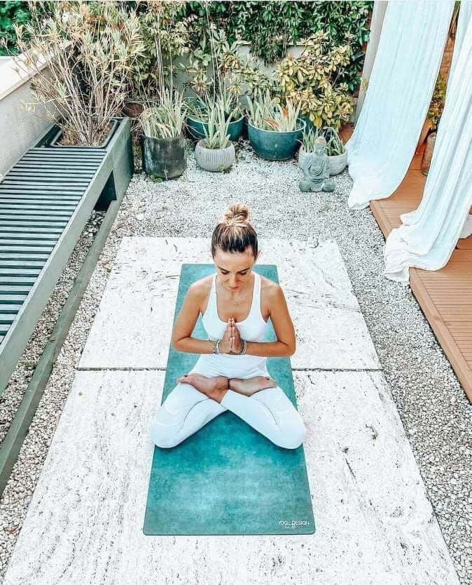 Thảm yoga của Đức