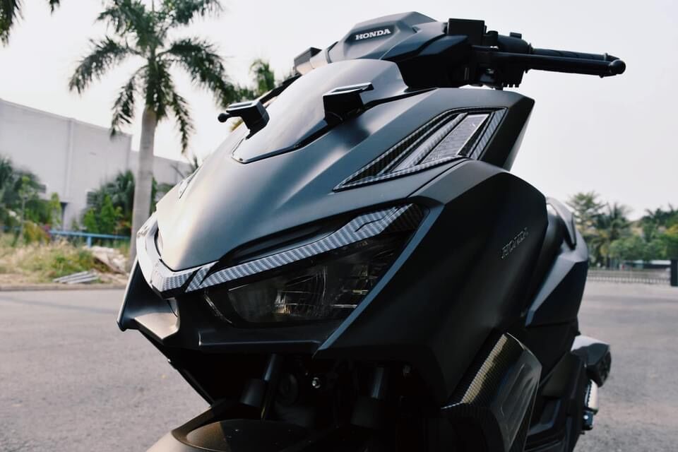 Viền đèn pha Xe Vario 160 đời 2022 Carbon
